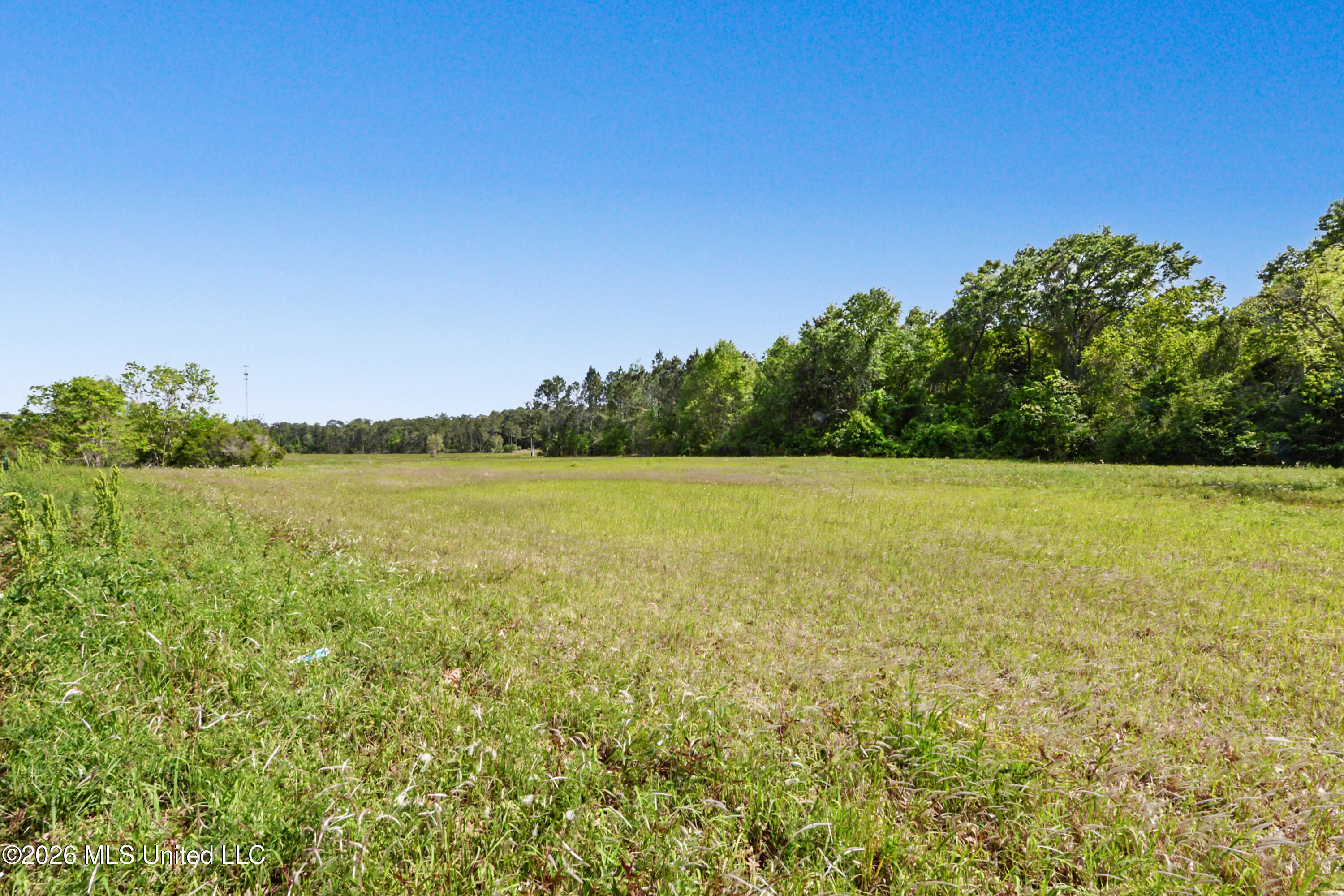 Highway 90 Property Photo 8
