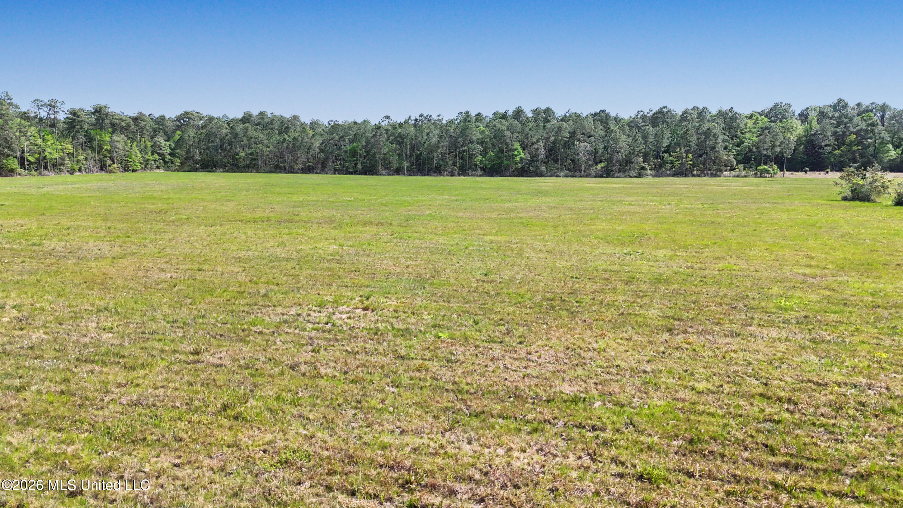 Highway 90 Property Photo 9