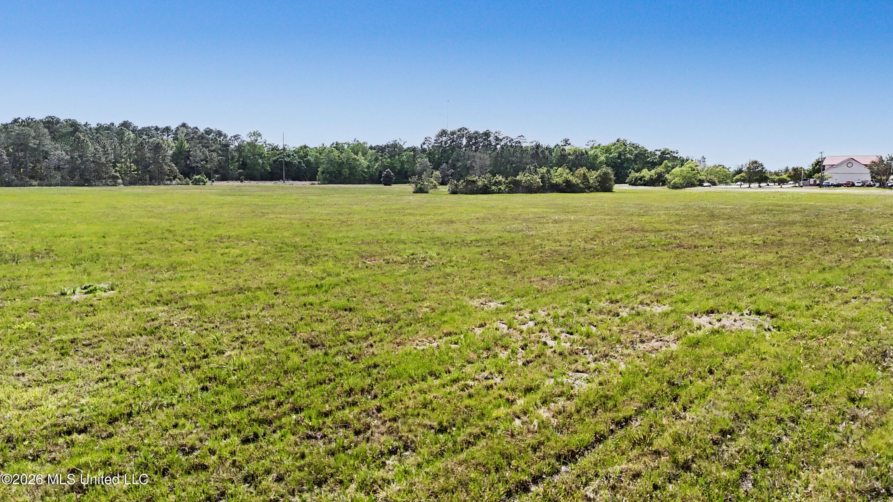 Highway 90 Property Photo 10
