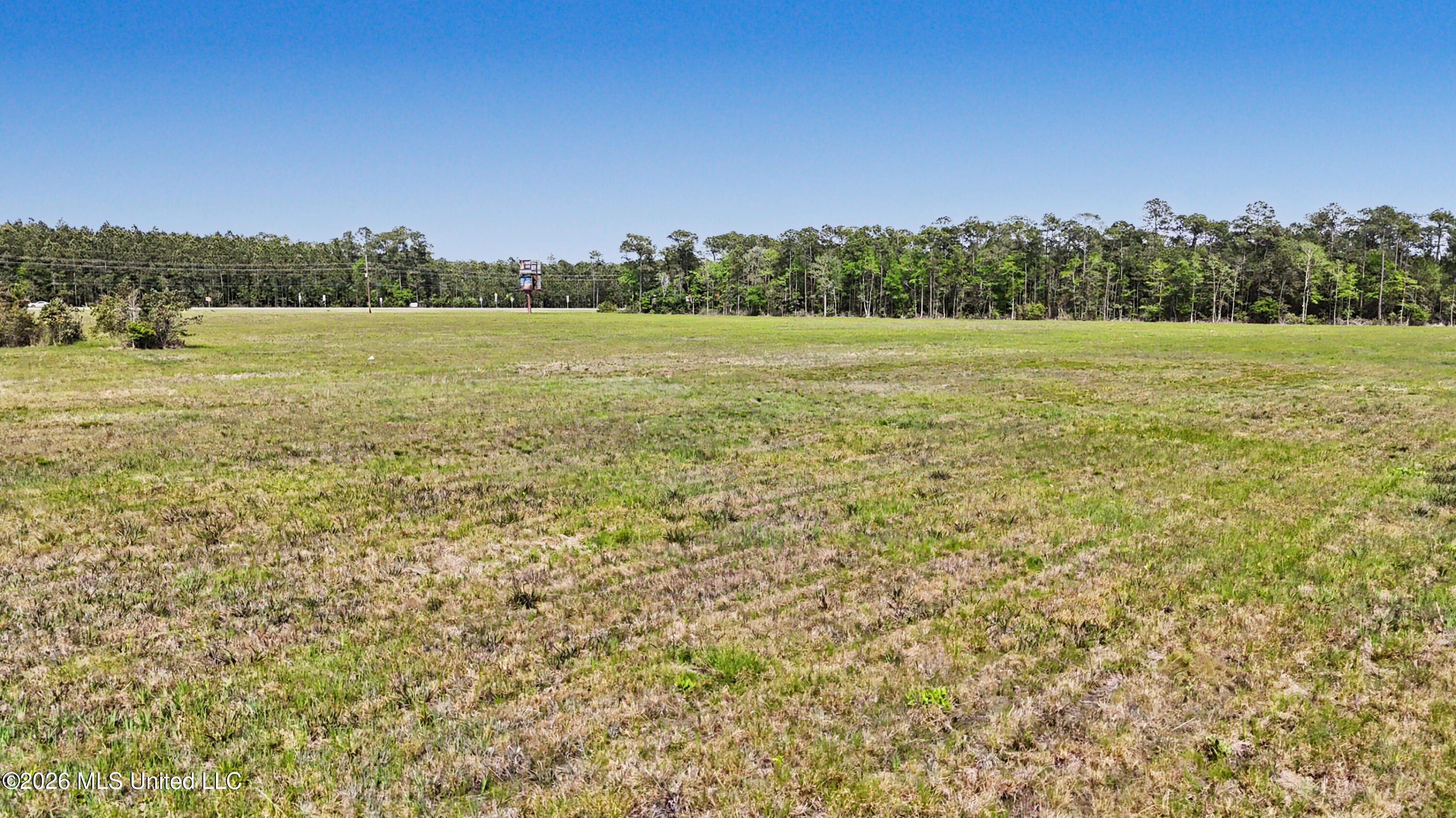 Highway 90 Property Photo 14