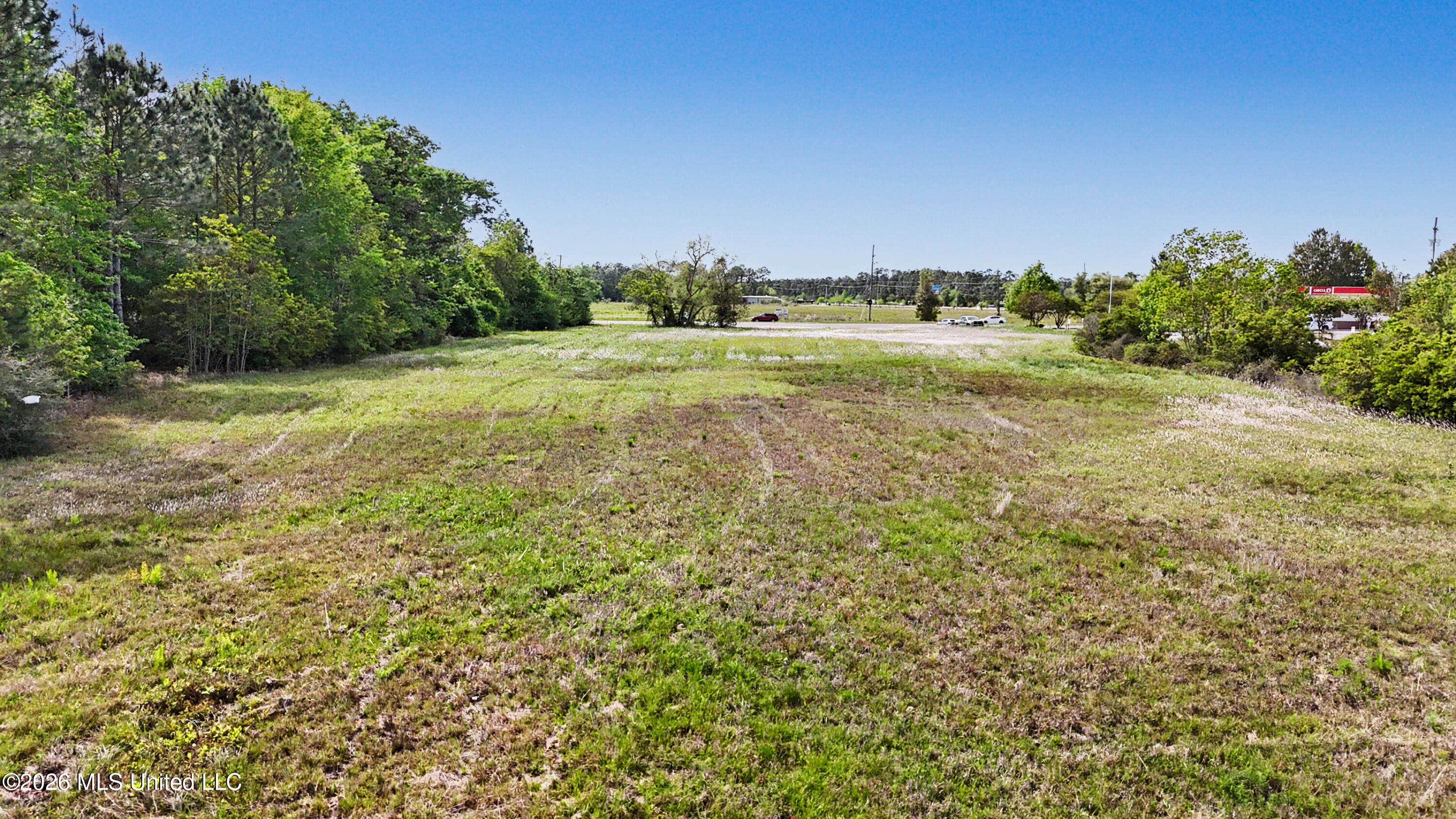 Highway 90 Property Photo 15