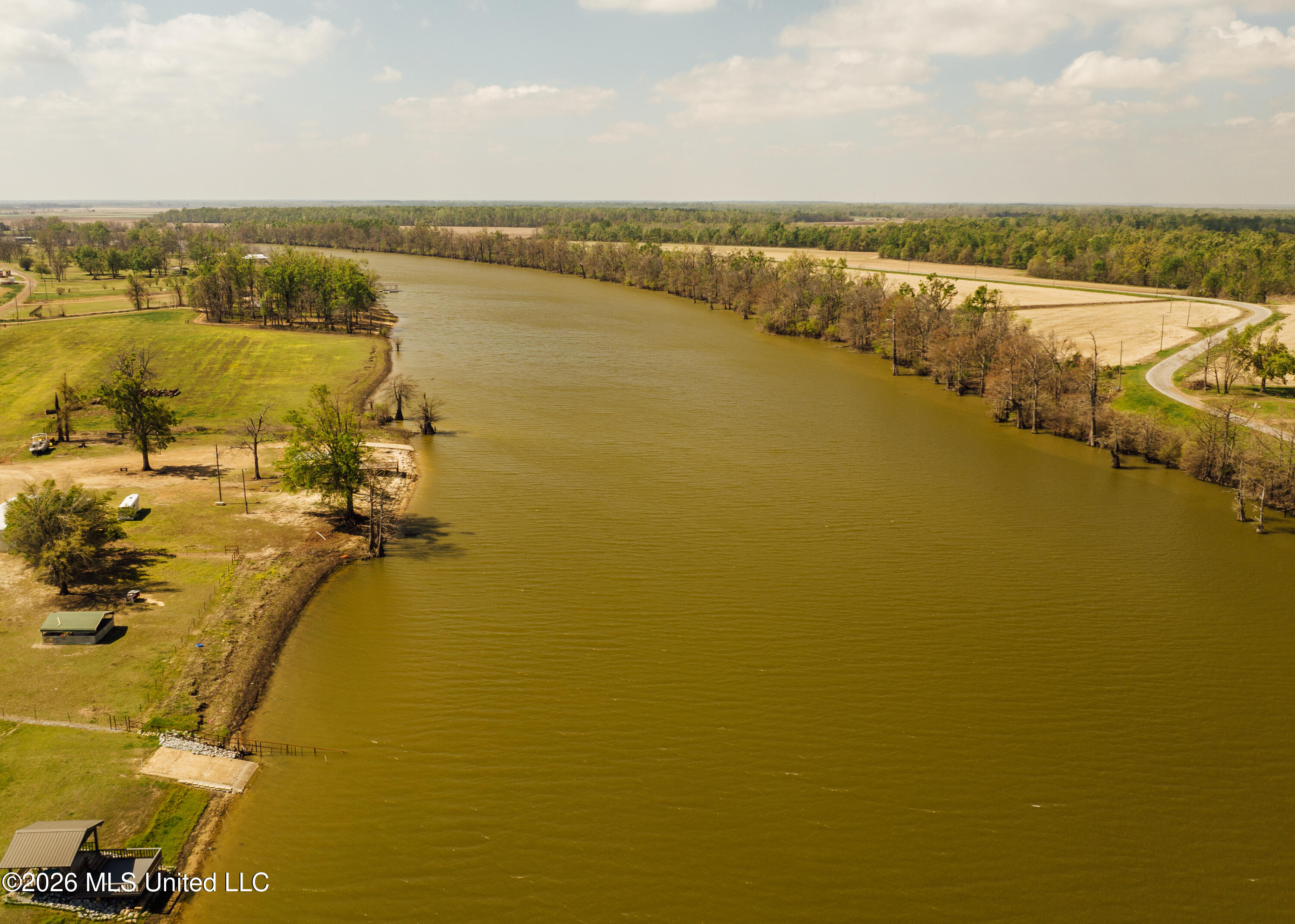 2503 Deerfield Road Property Photo 2