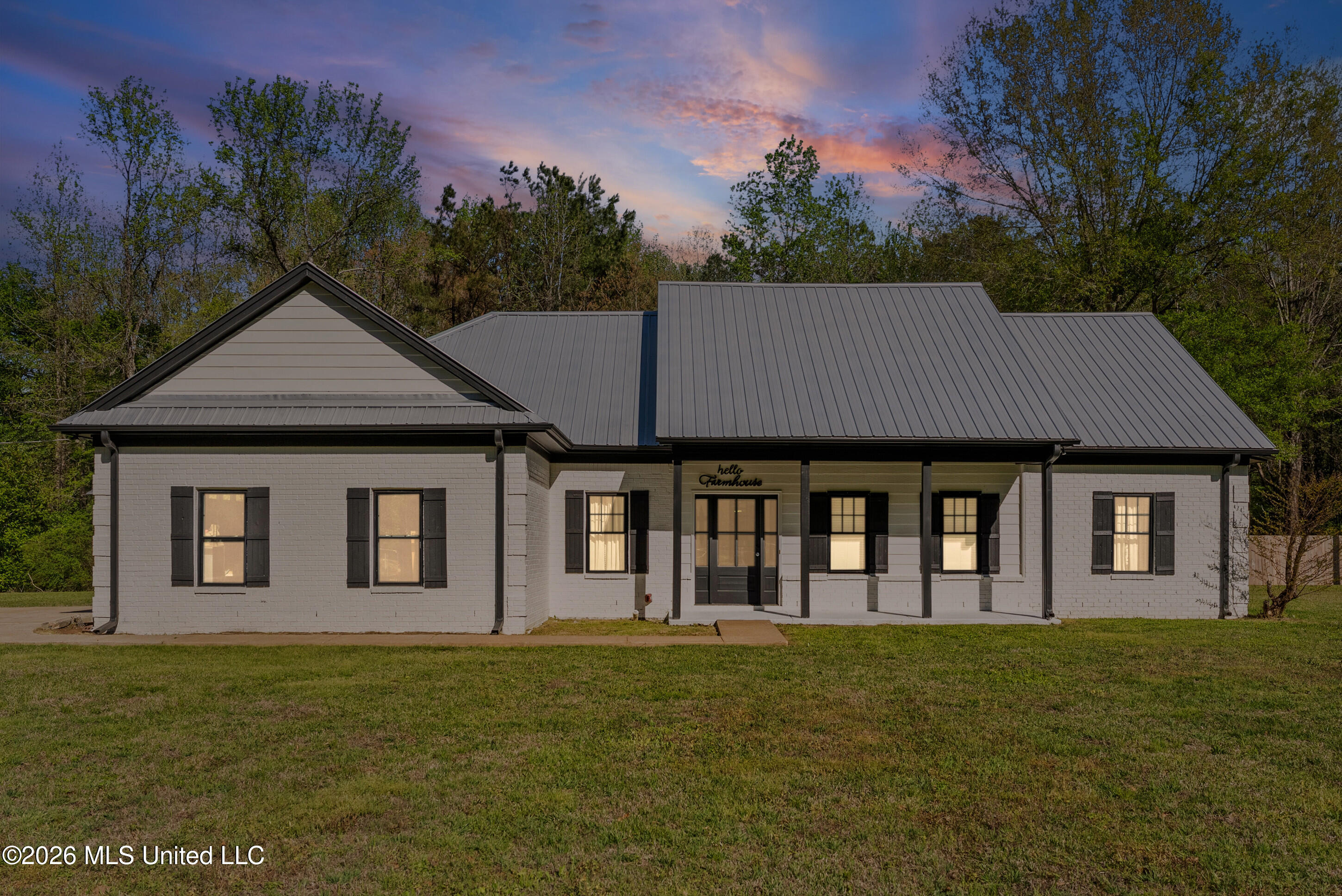 2314 Highway 7 North Property Photo 3