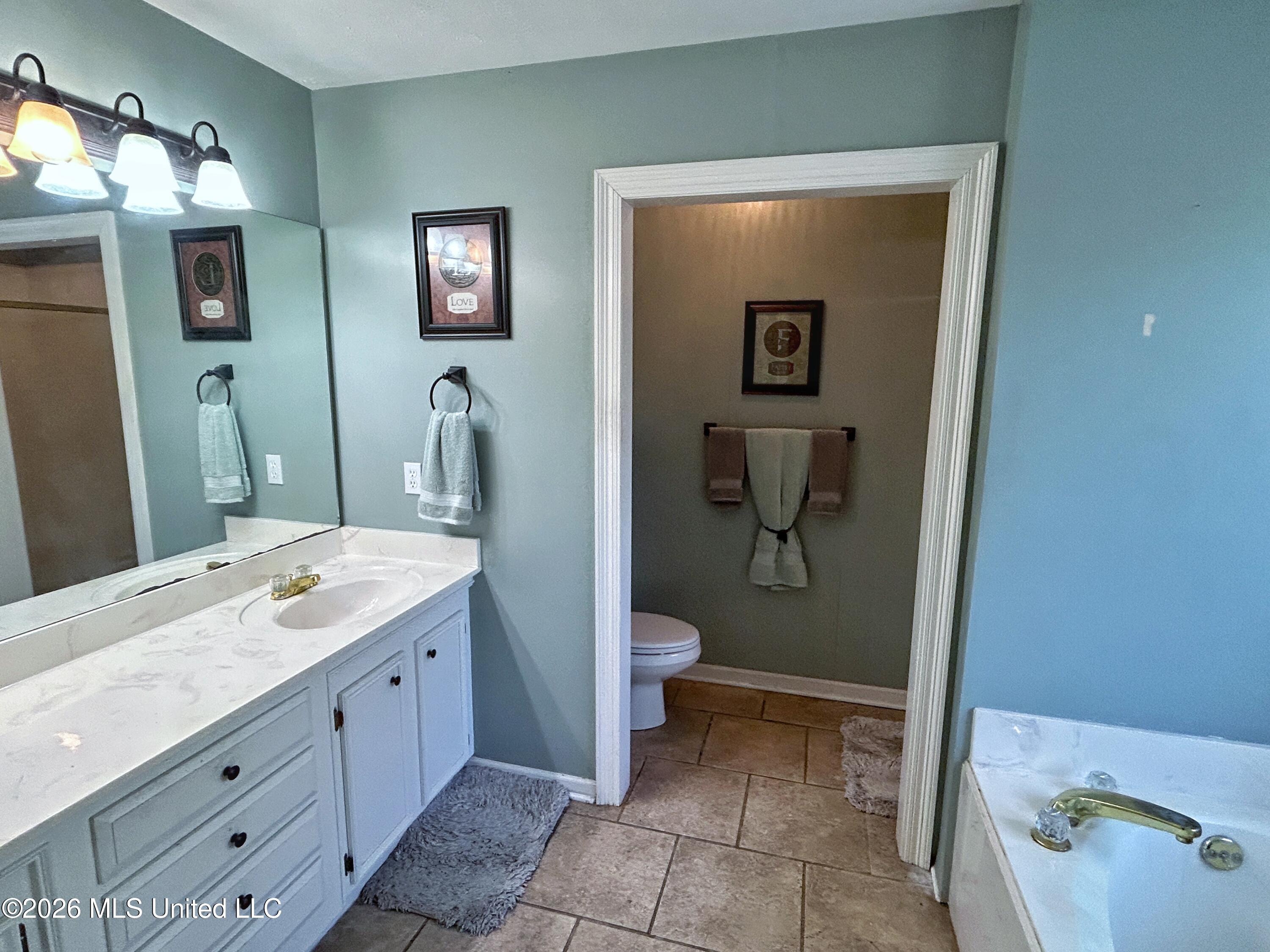109 Napa Valley Drive Property Photo 4