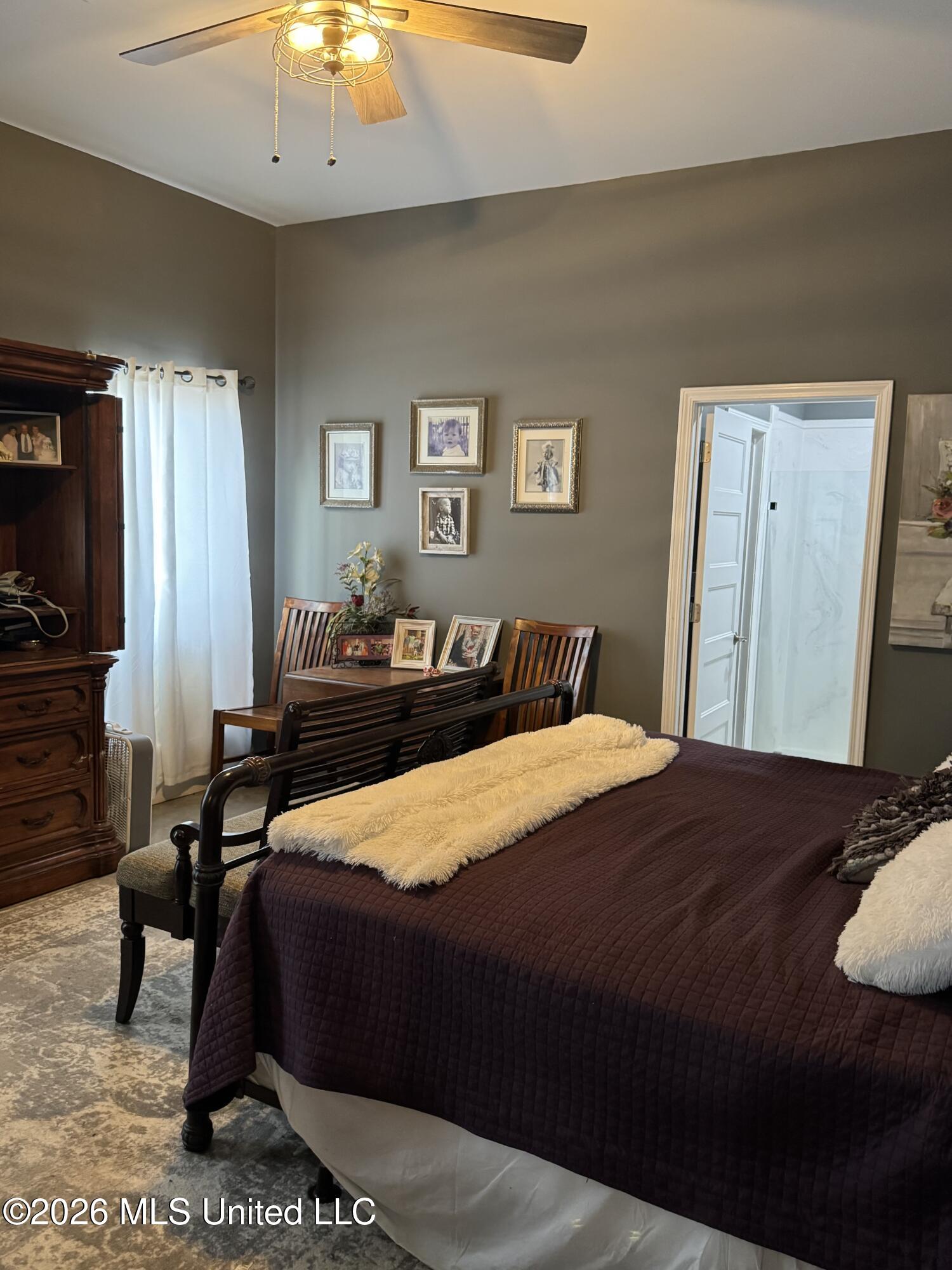 814 Strayhorn Street Property Photo 4