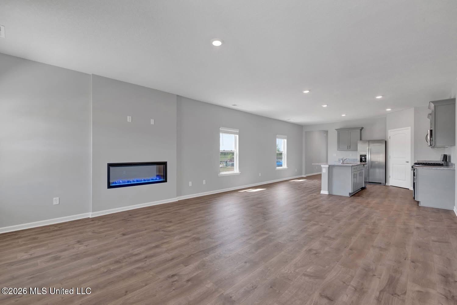 8210 Bankhead Drive Property Photo 3