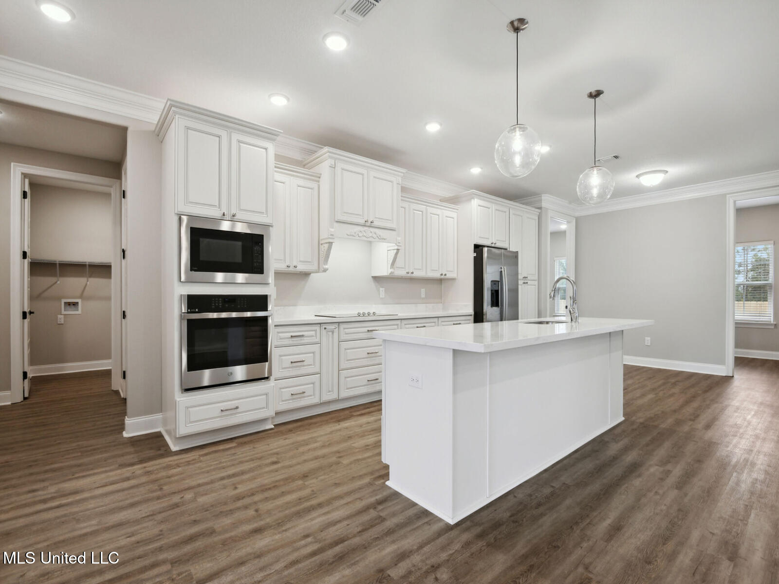 13640 Mayberry Court Property Photo 6