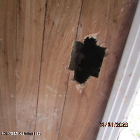 5737 S Old Highway 7 Property Photo 10