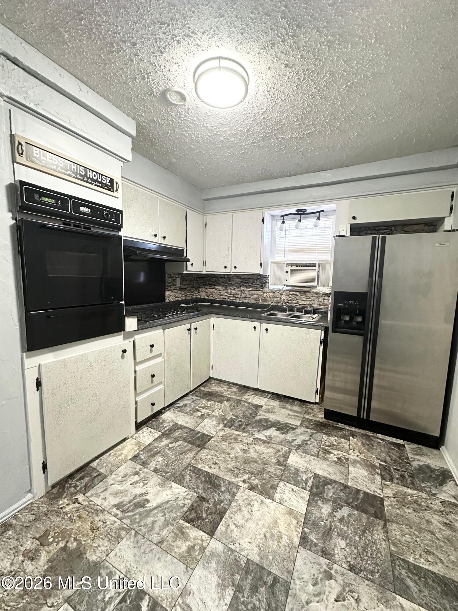 57 S Main Street Property Photo 4