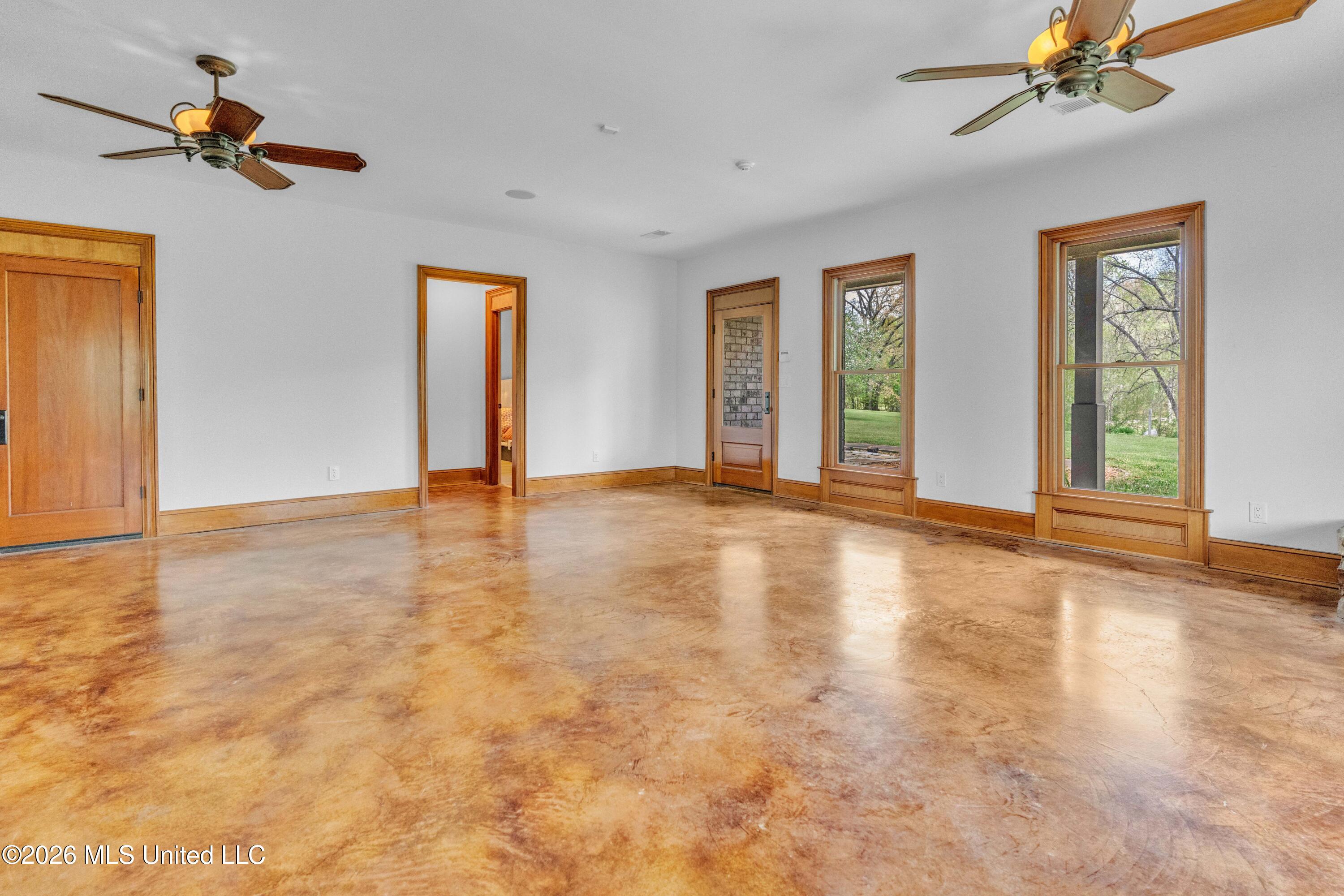 3555 S Fogg Road Property Photo 9