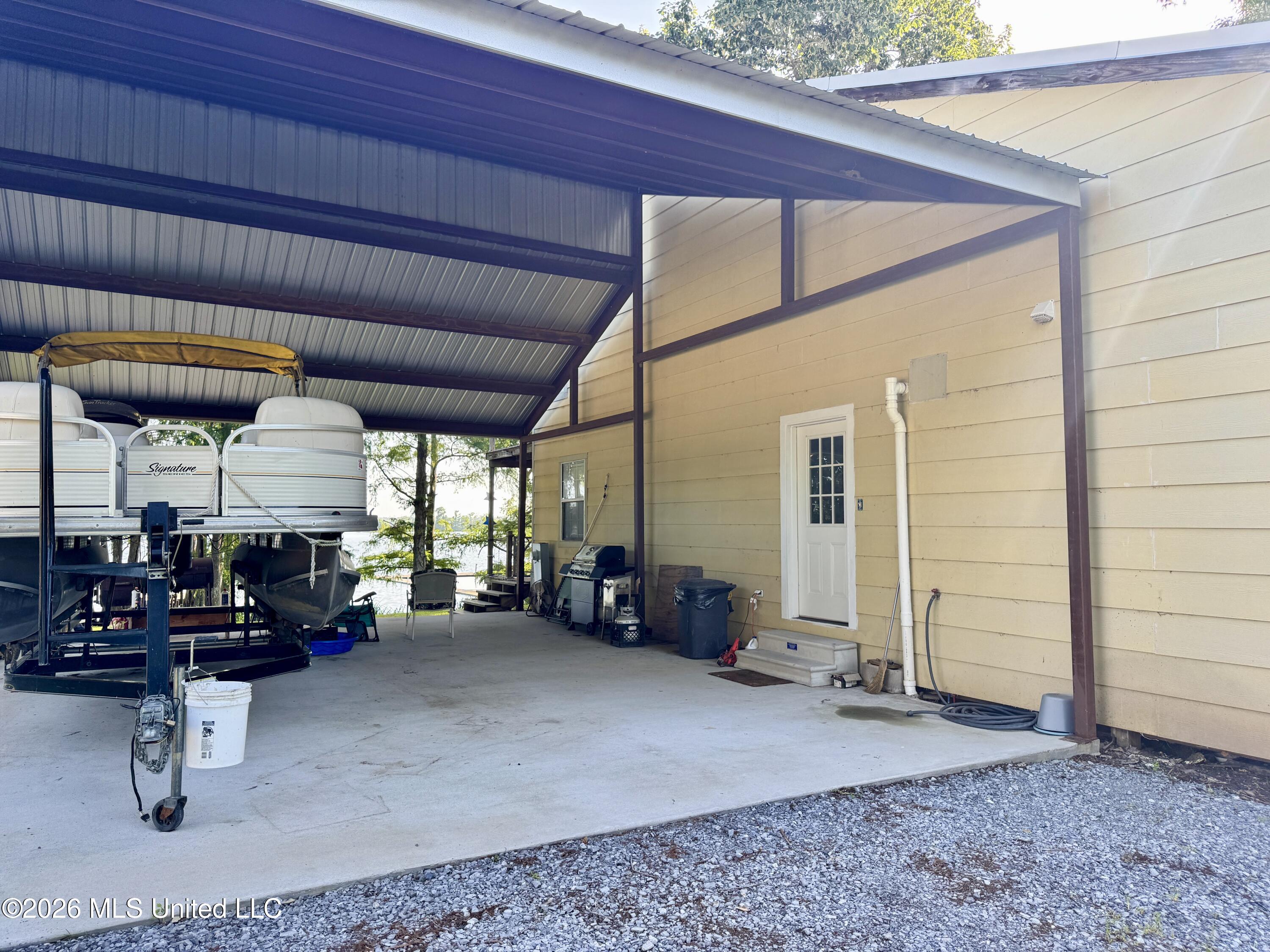 3240 Louisiana 569 Property Photo 3