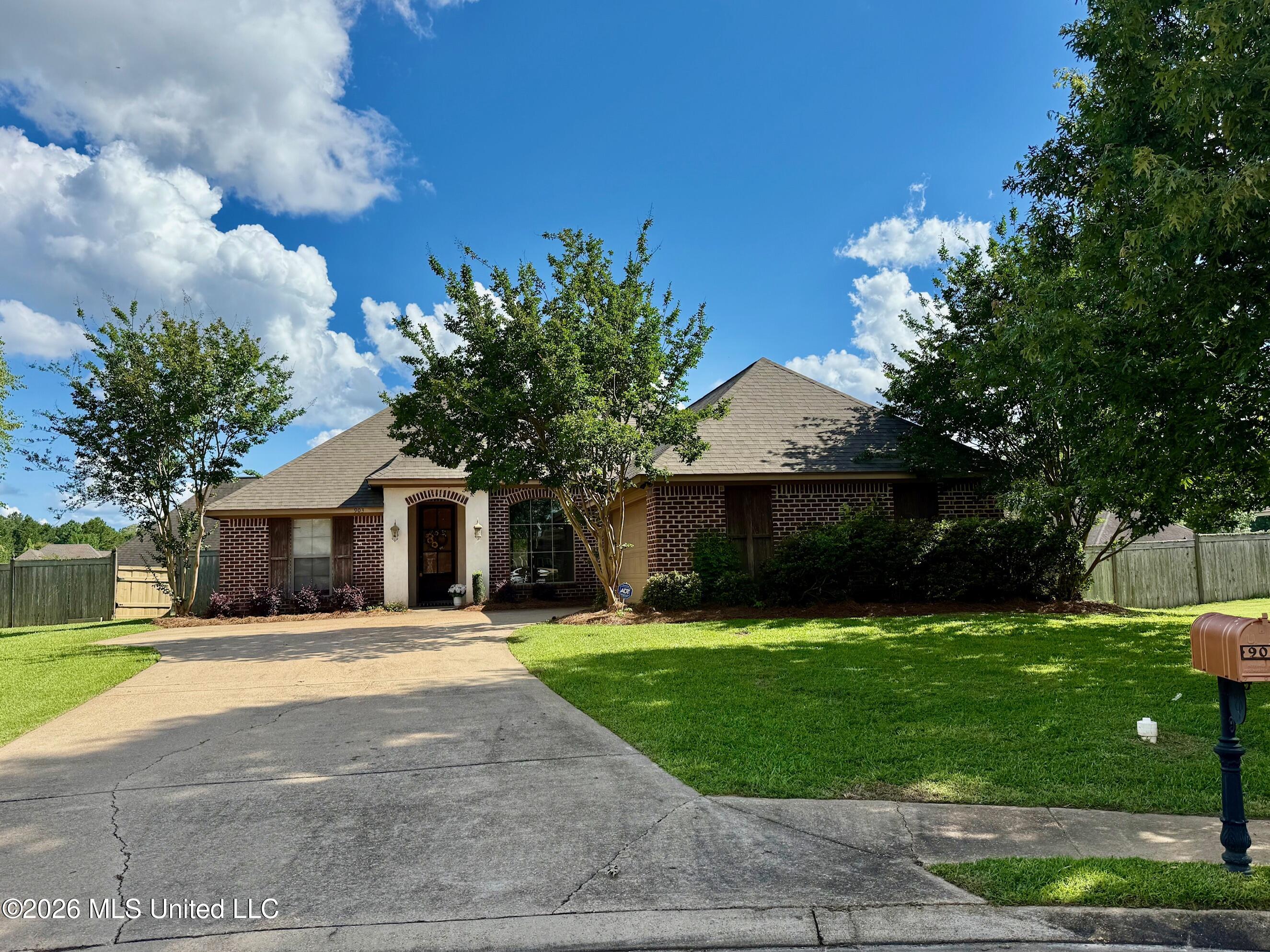 903 Timberton Drive Property Photo 2