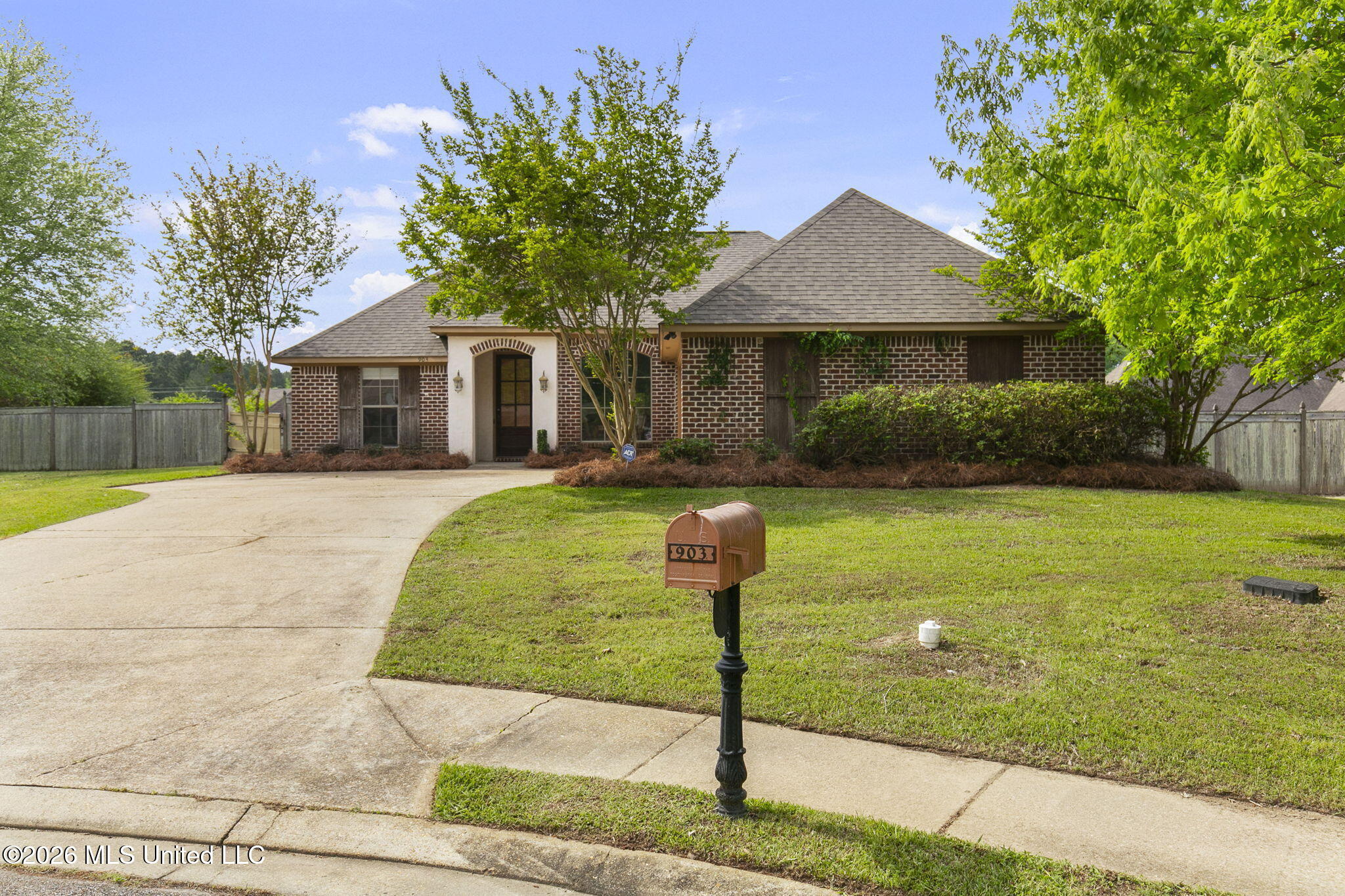 903 Timberton Drive Property Photo 4
