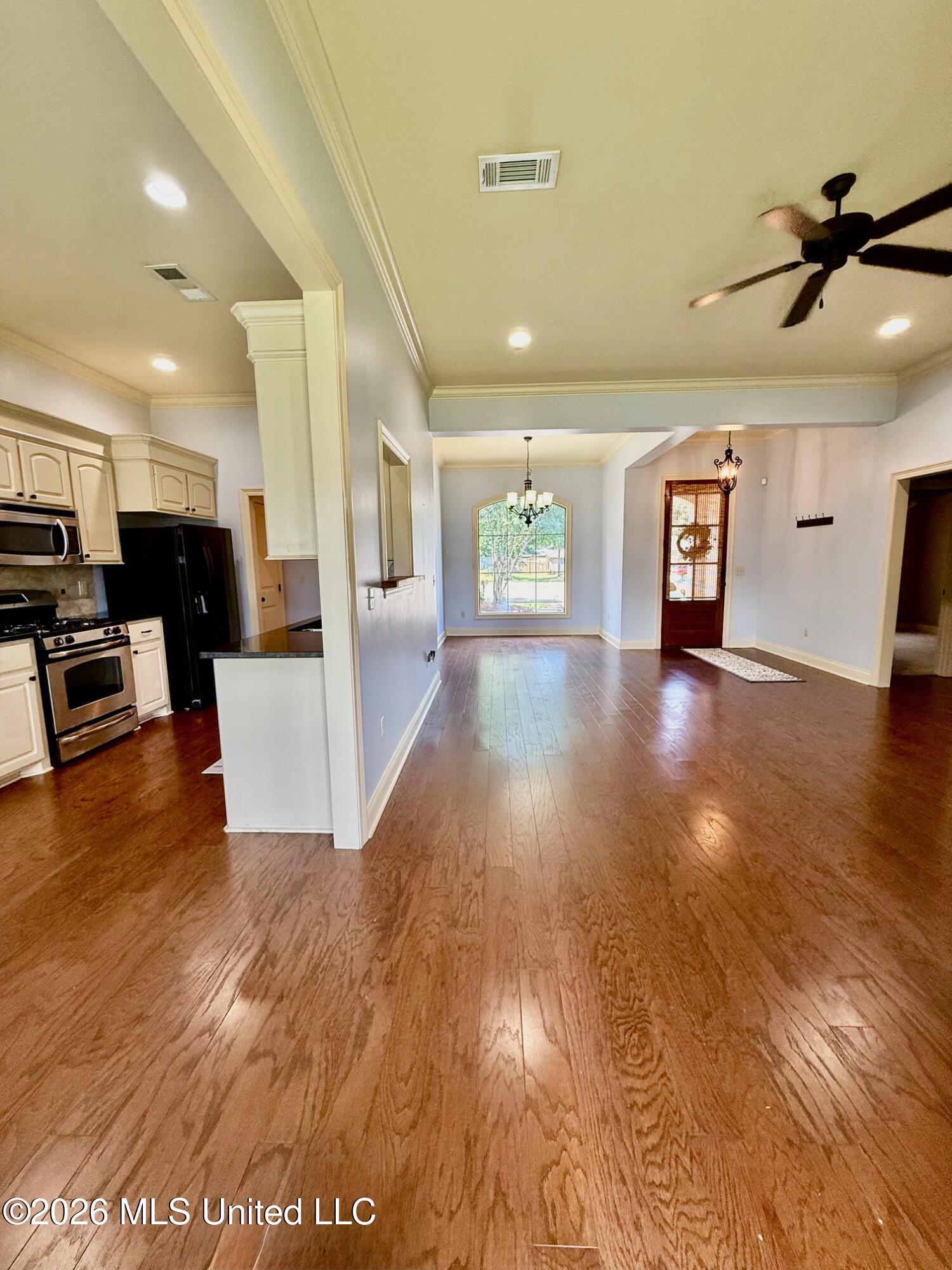 903 Timberton Drive Property Photo 9