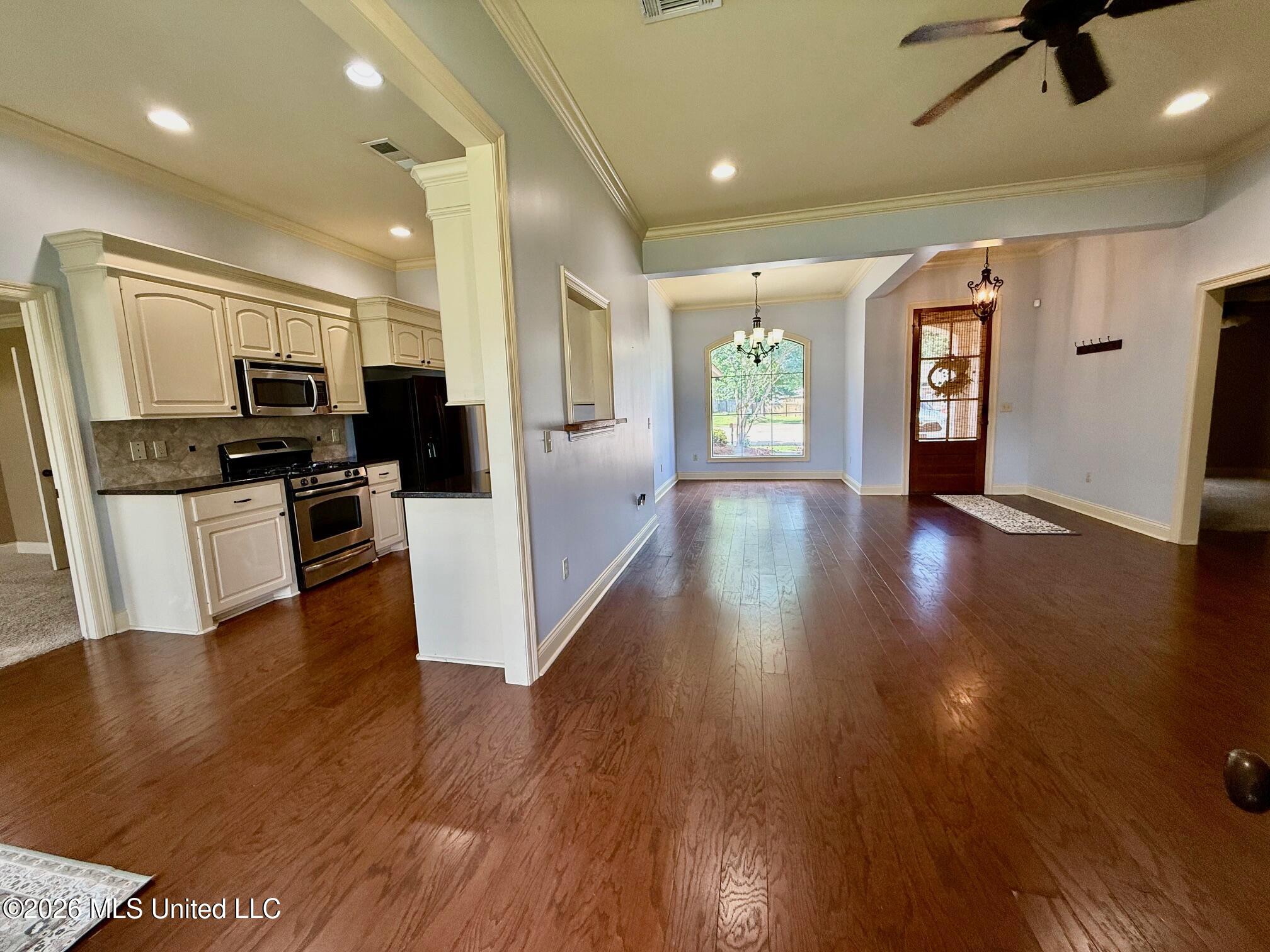 903 Timberton Drive Property Photo 10