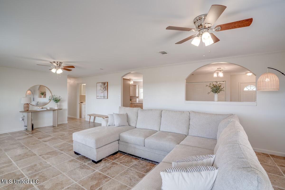 126 Bookter Street Property Photo 4