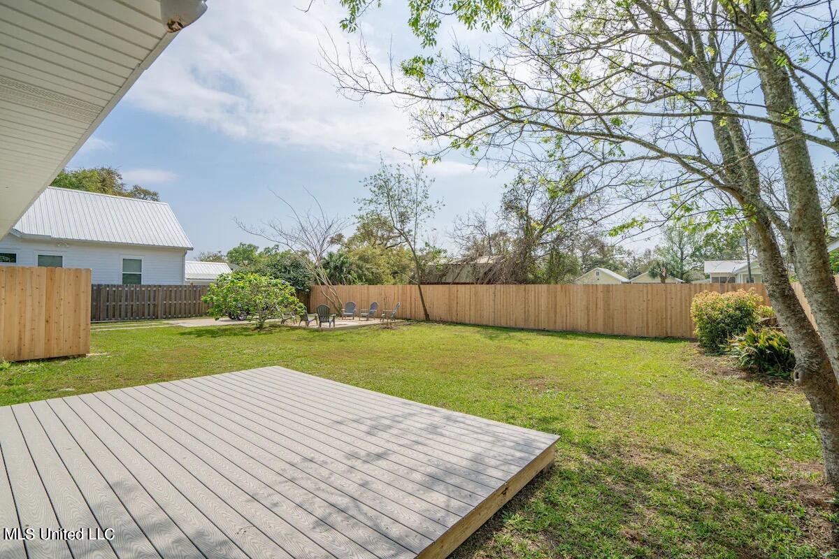 126 Bookter Street Property Photo 12