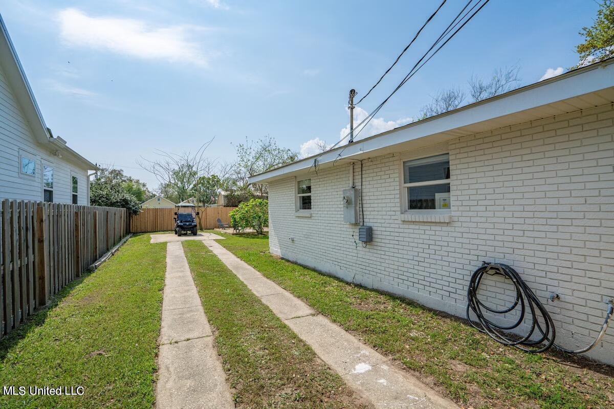 126 Bookter Street Property Photo 15