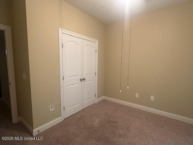 1926 E Ridge Circle Property Photo 4