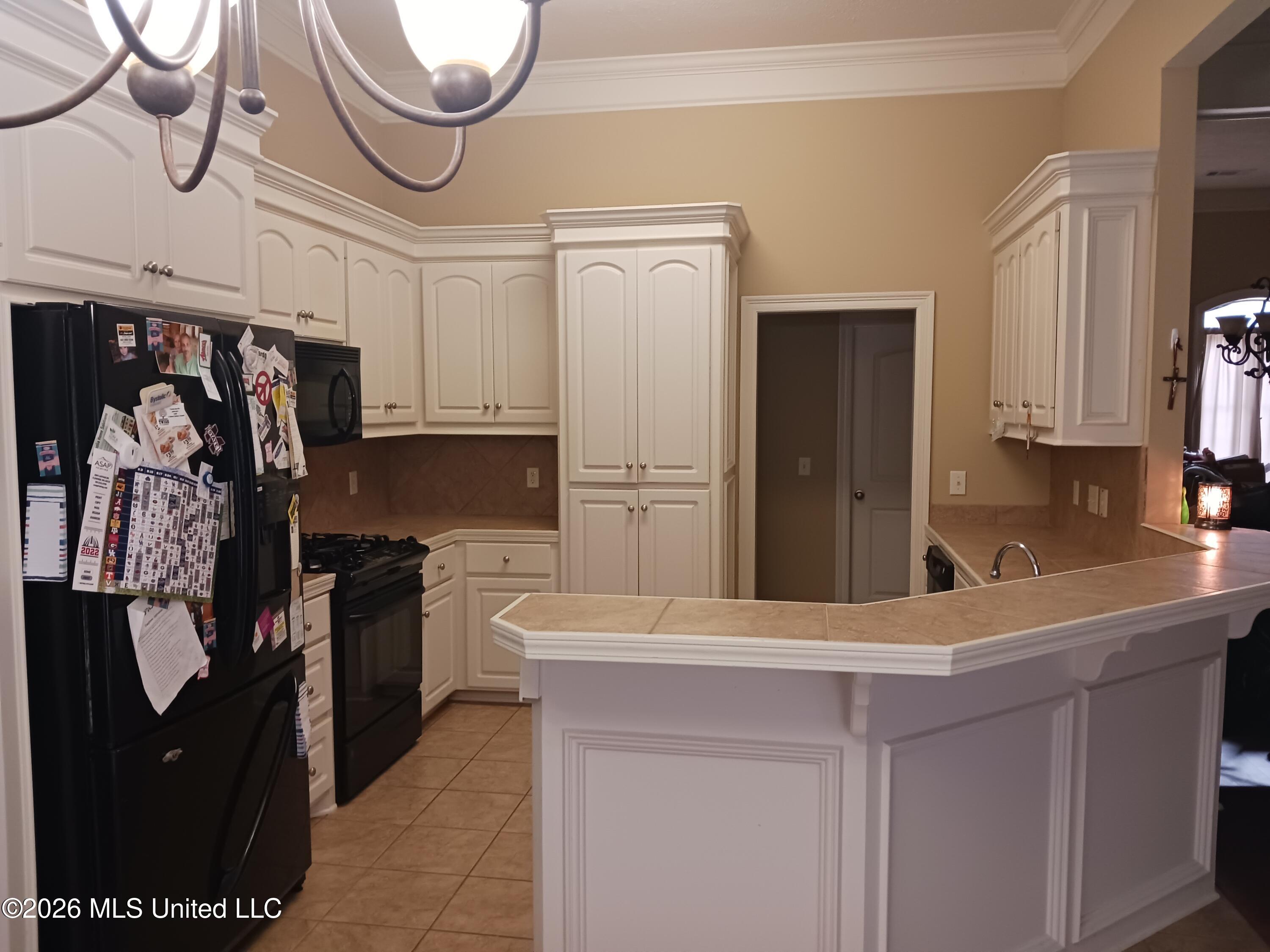 1926 E Ridge Circle Property Photo 8