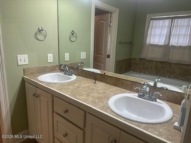 1926 E Ridge Circle Property Photo 15