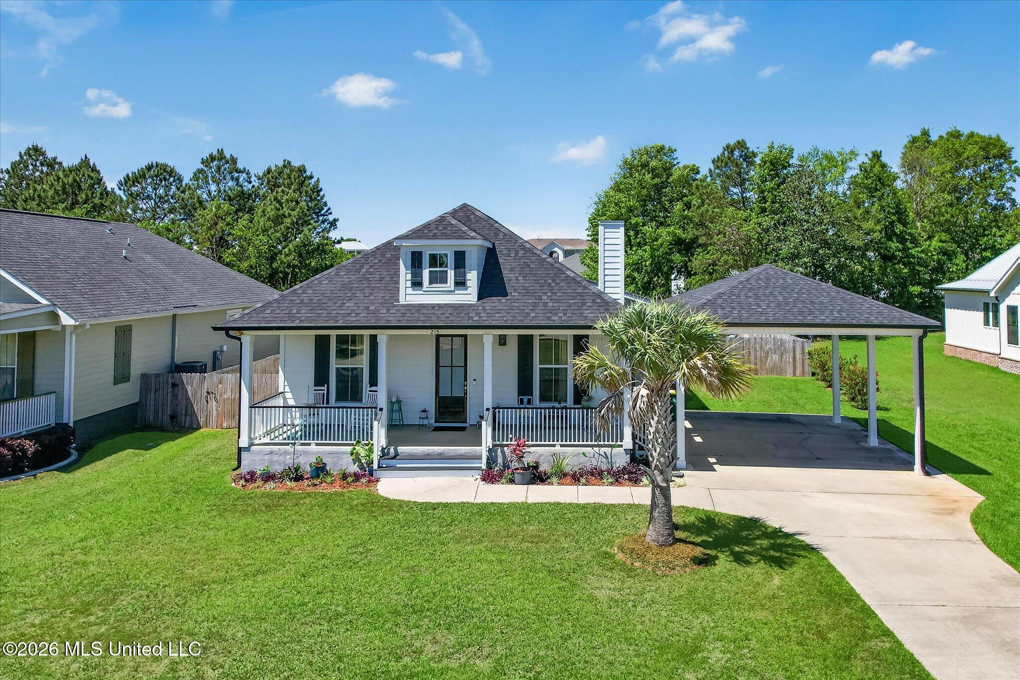 215 White Harbor Road Property Photo 3