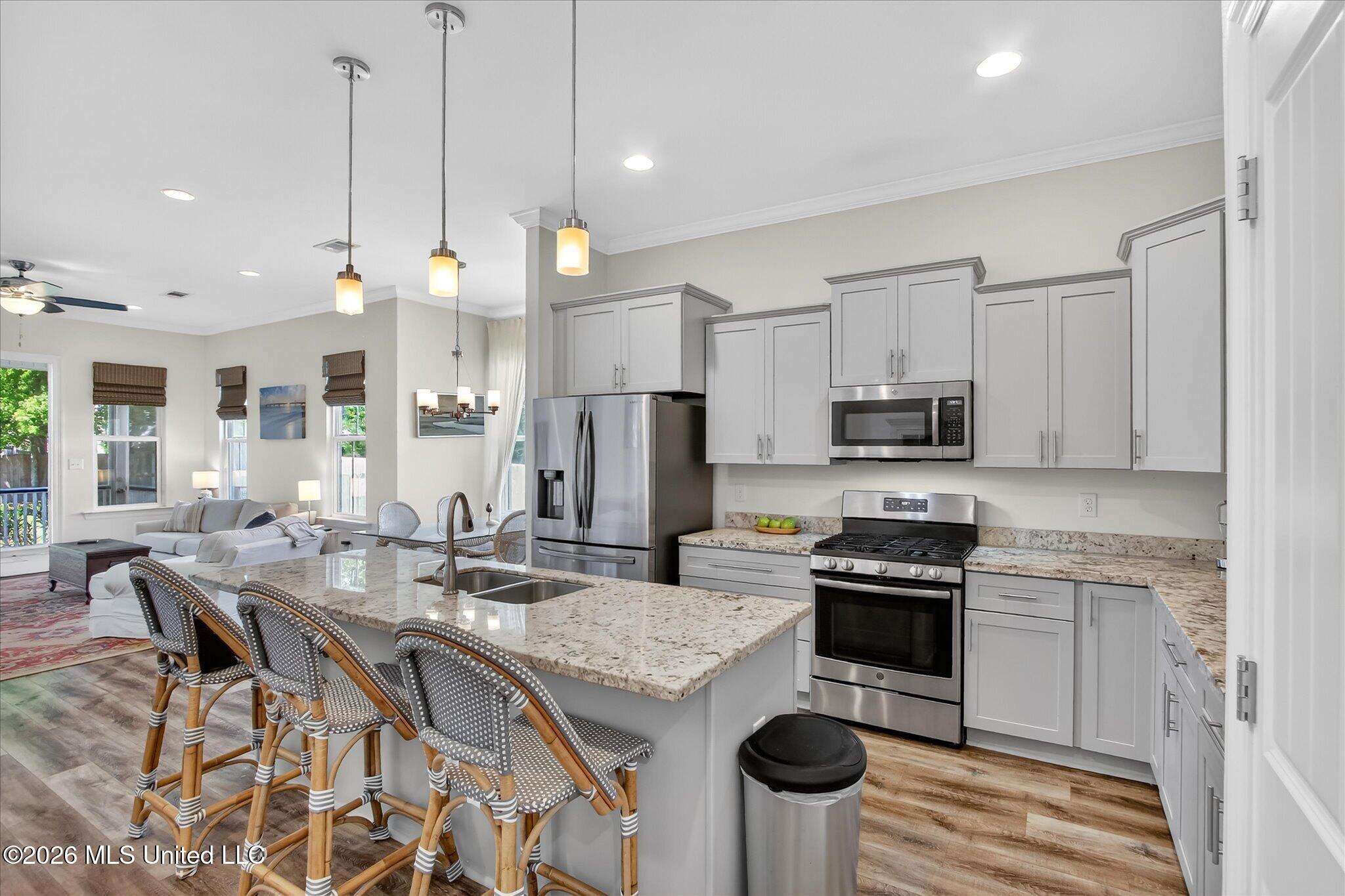 215 White Harbor Road Property Photo 8