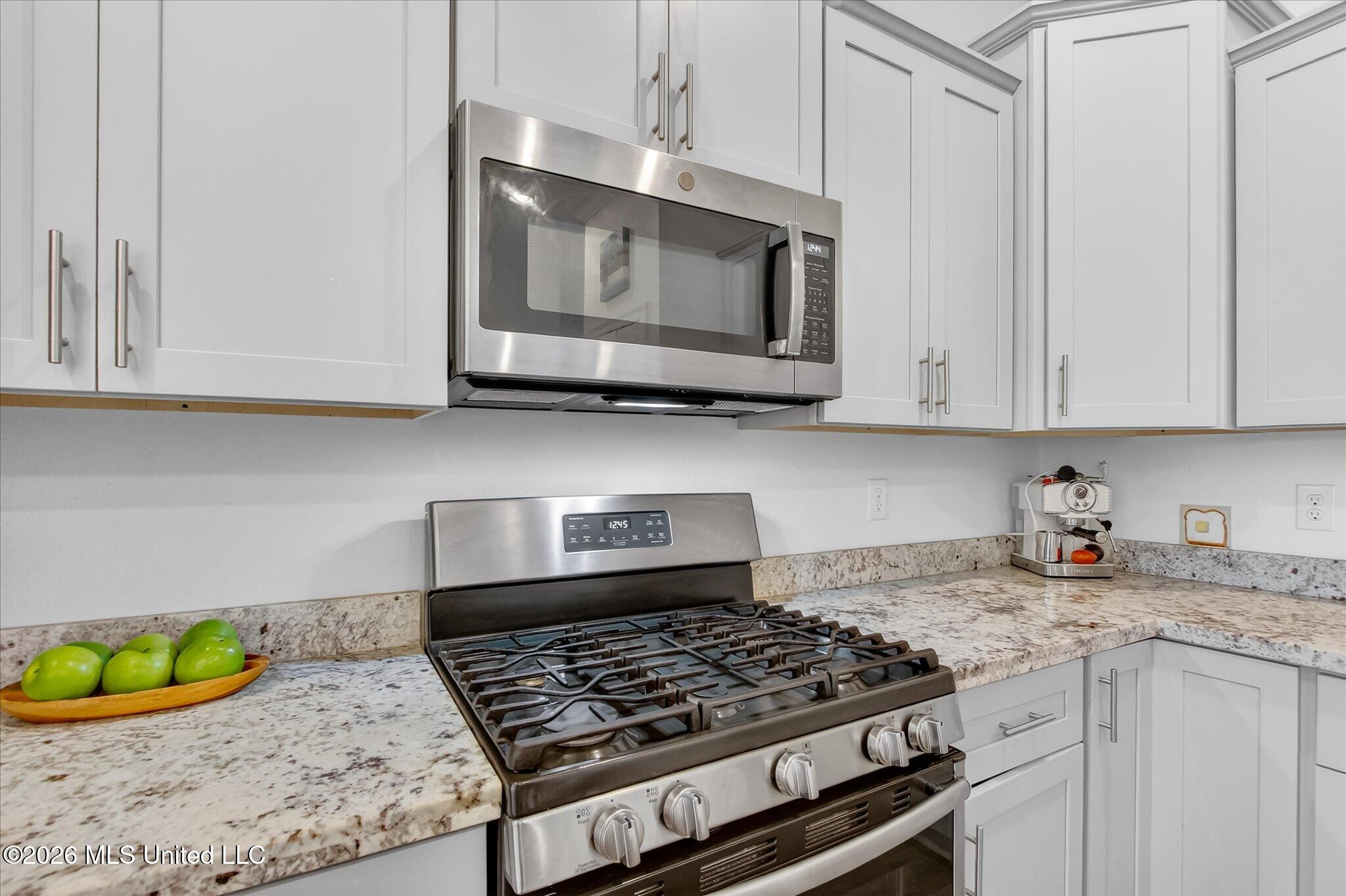 215 White Harbor Road Property Photo 10