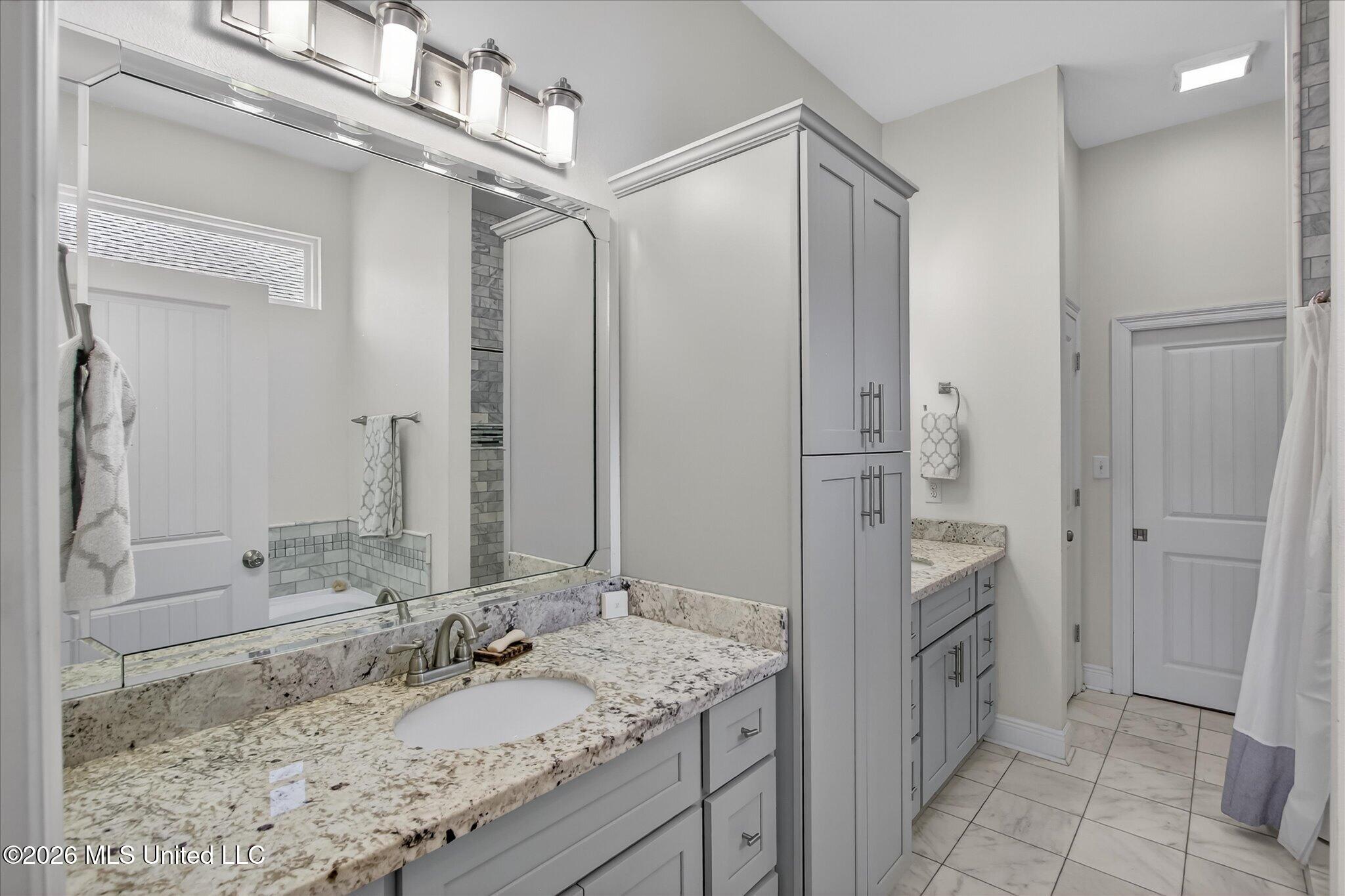 215 White Harbor Road Property Photo 18