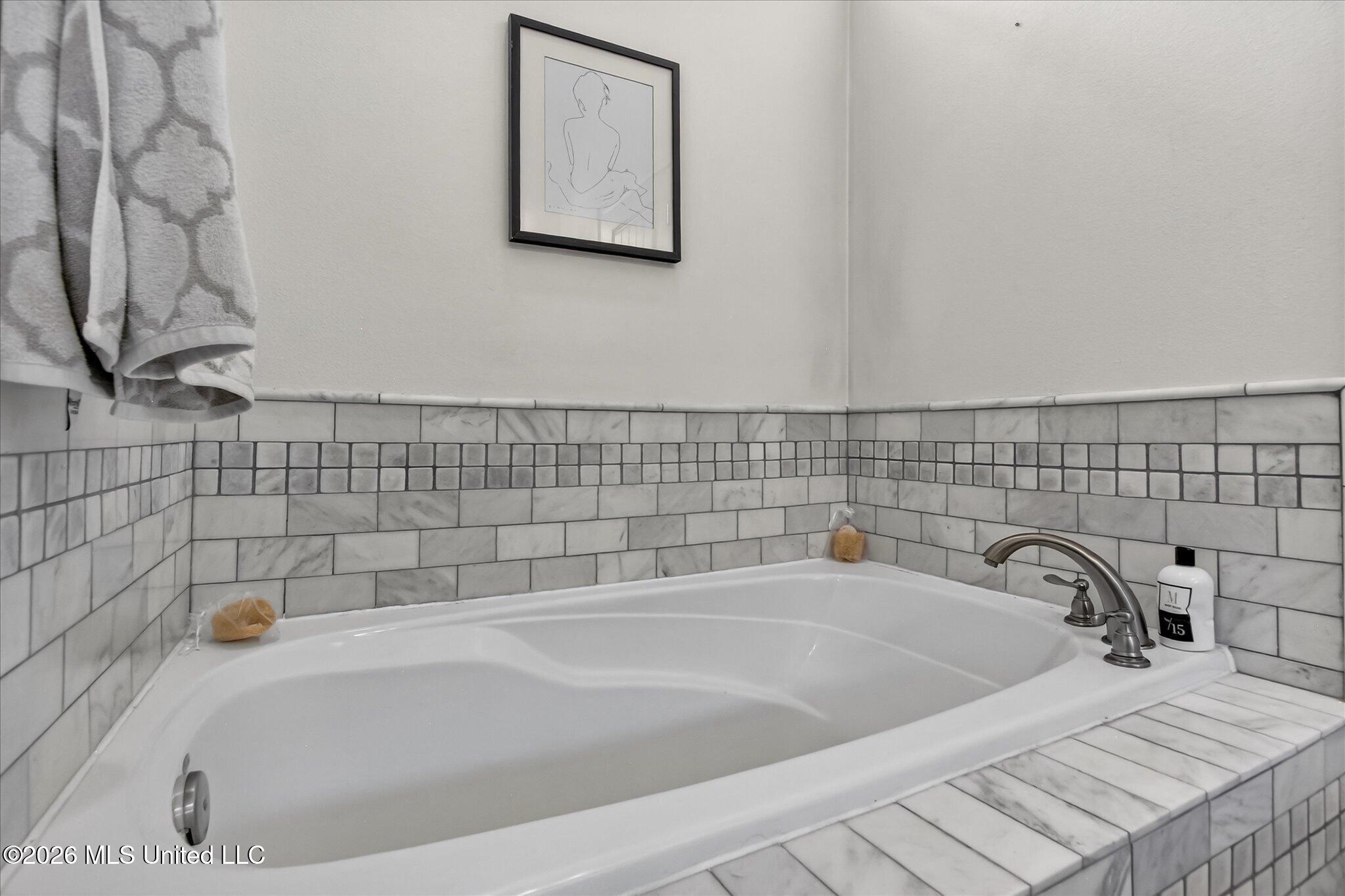 215 White Harbor Road Property Photo 21