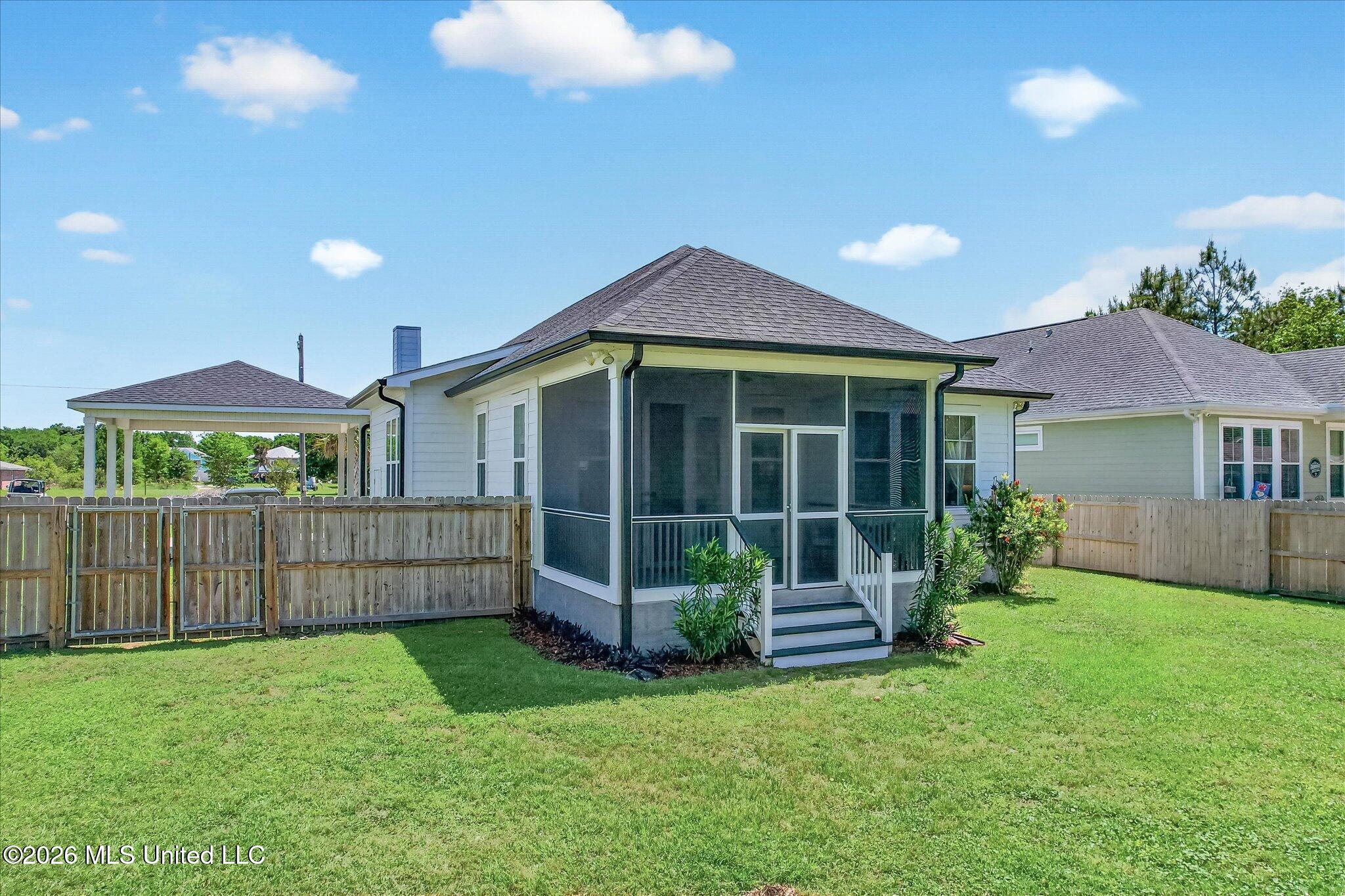 215 White Harbor Road Property Photo 29