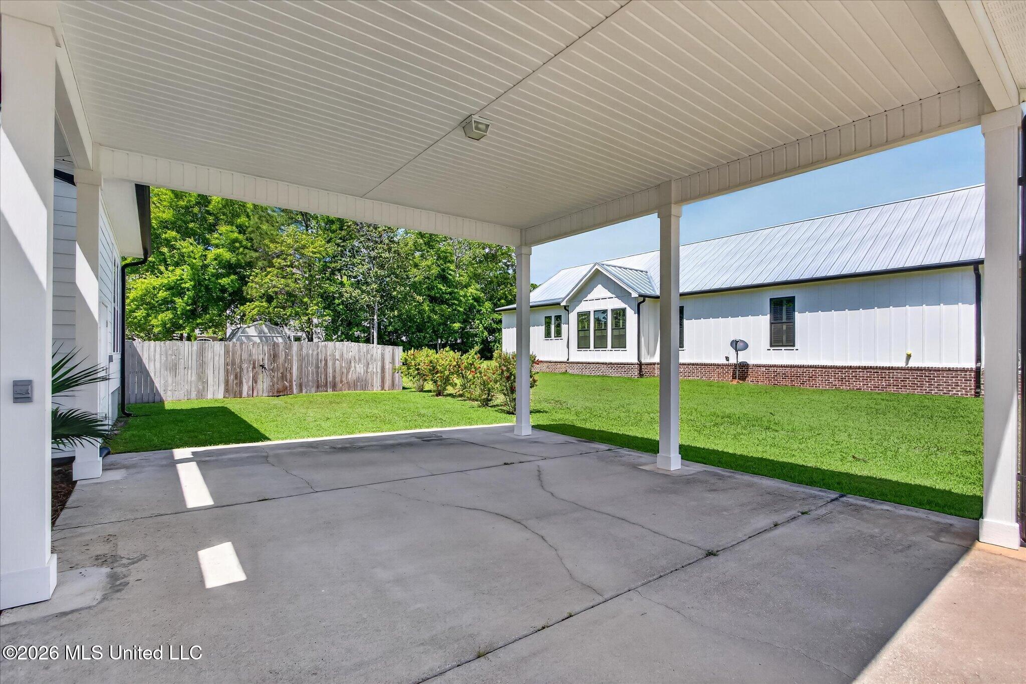 215 White Harbor Road Property Photo 31