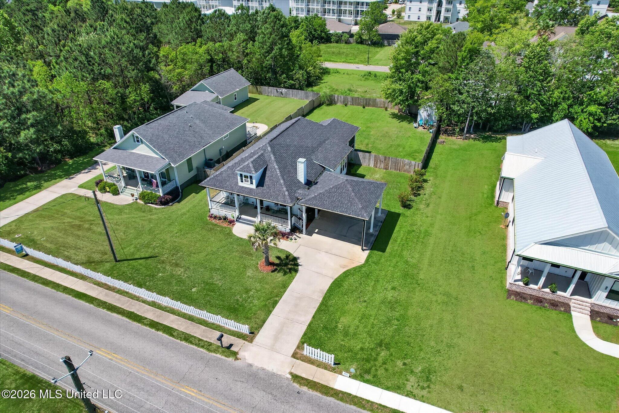 215 White Harbor Road Property Photo 32