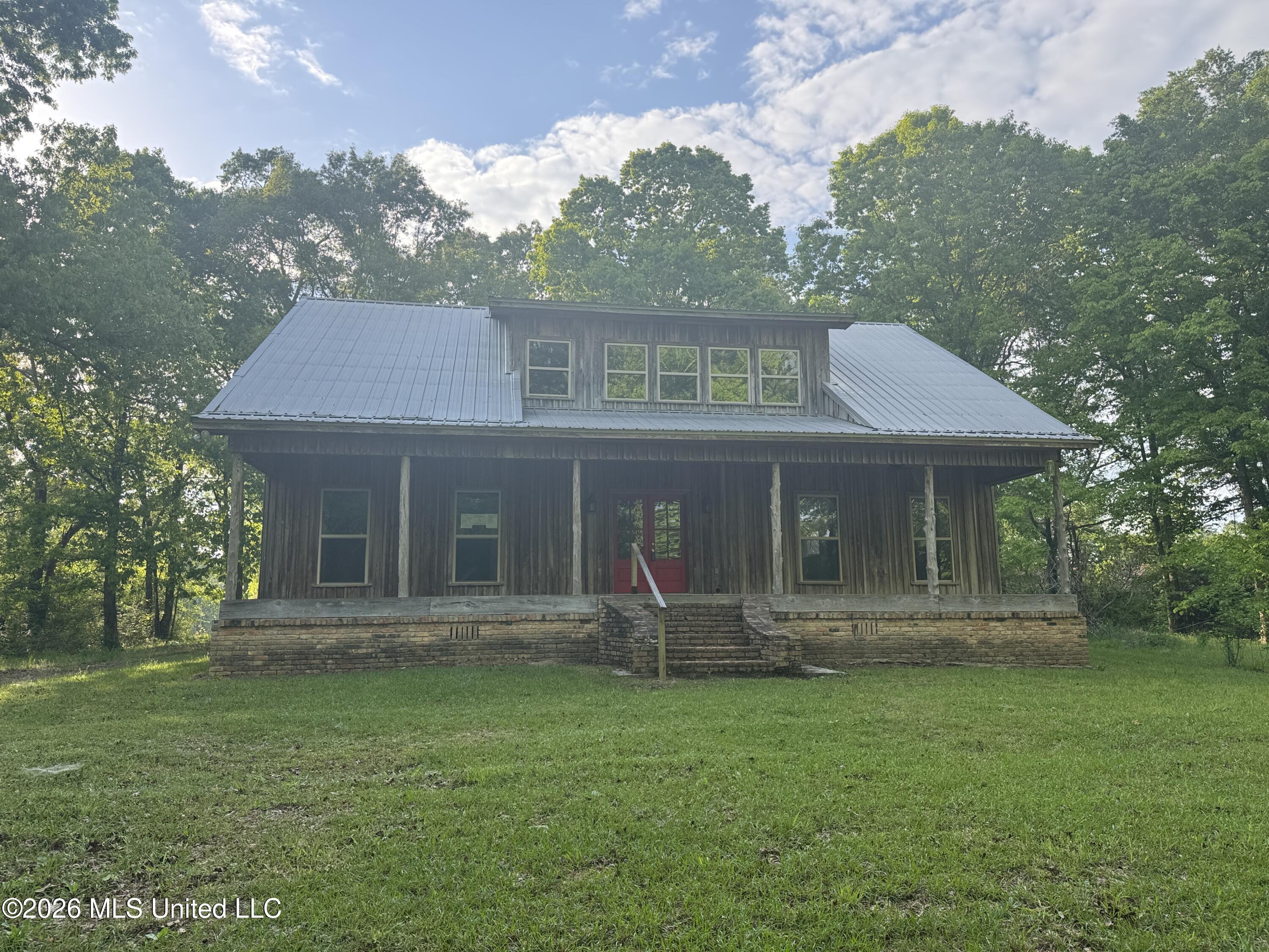134 Seldom Seen Cove Property Photo 1
