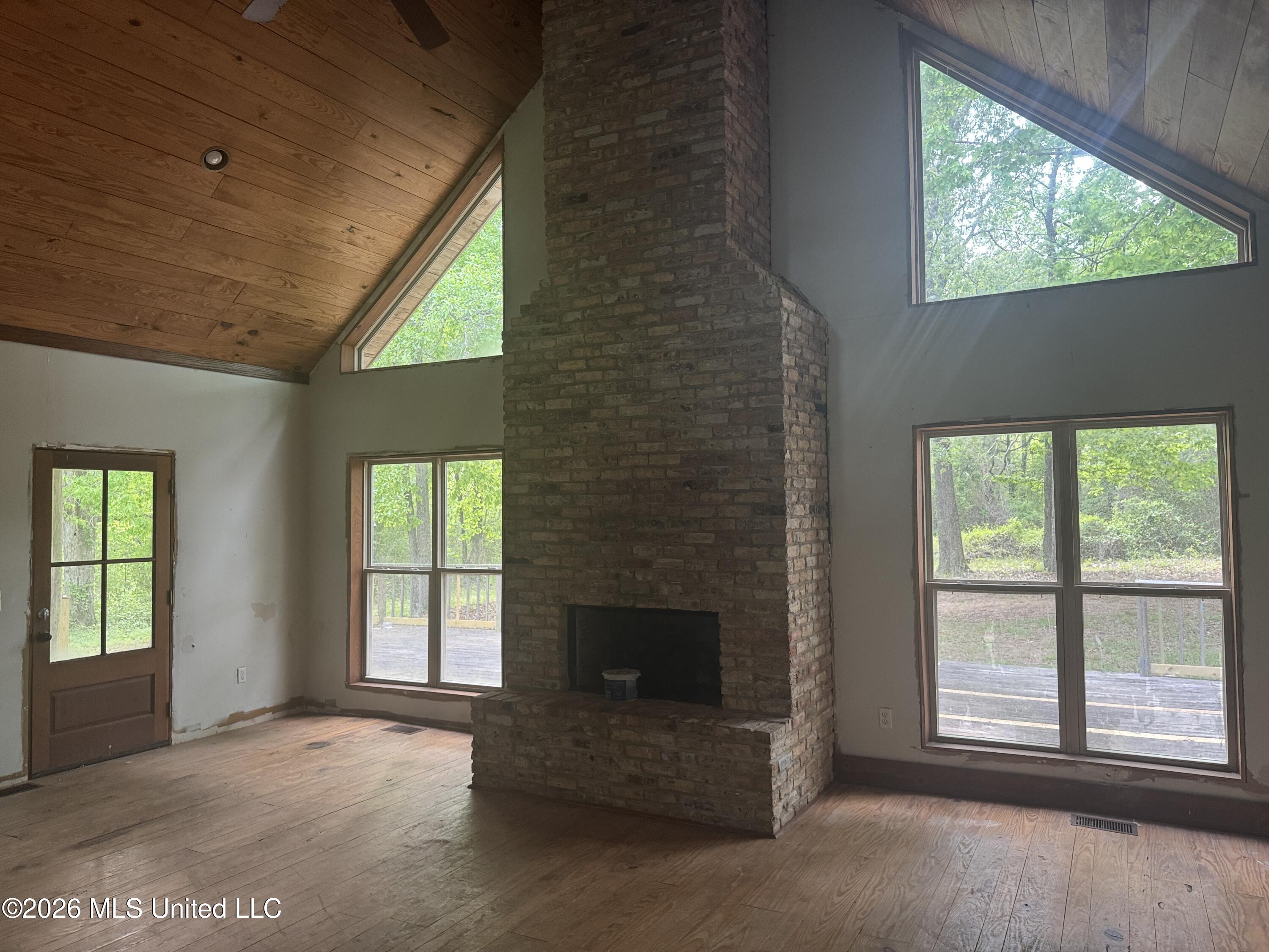 134 Seldom Seen Cove Property Photo 2