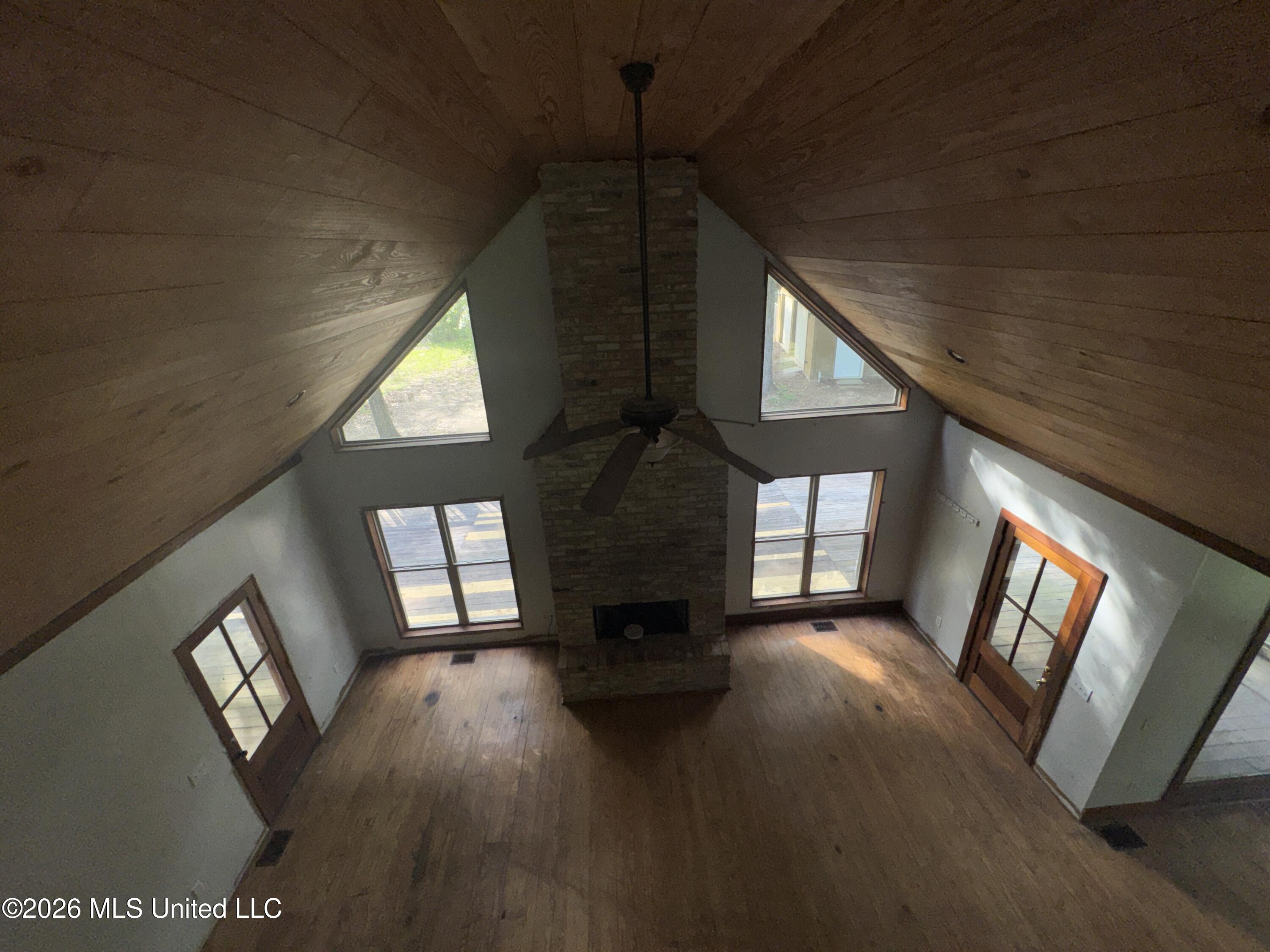 134 Seldom Seen Cove Property Photo 17