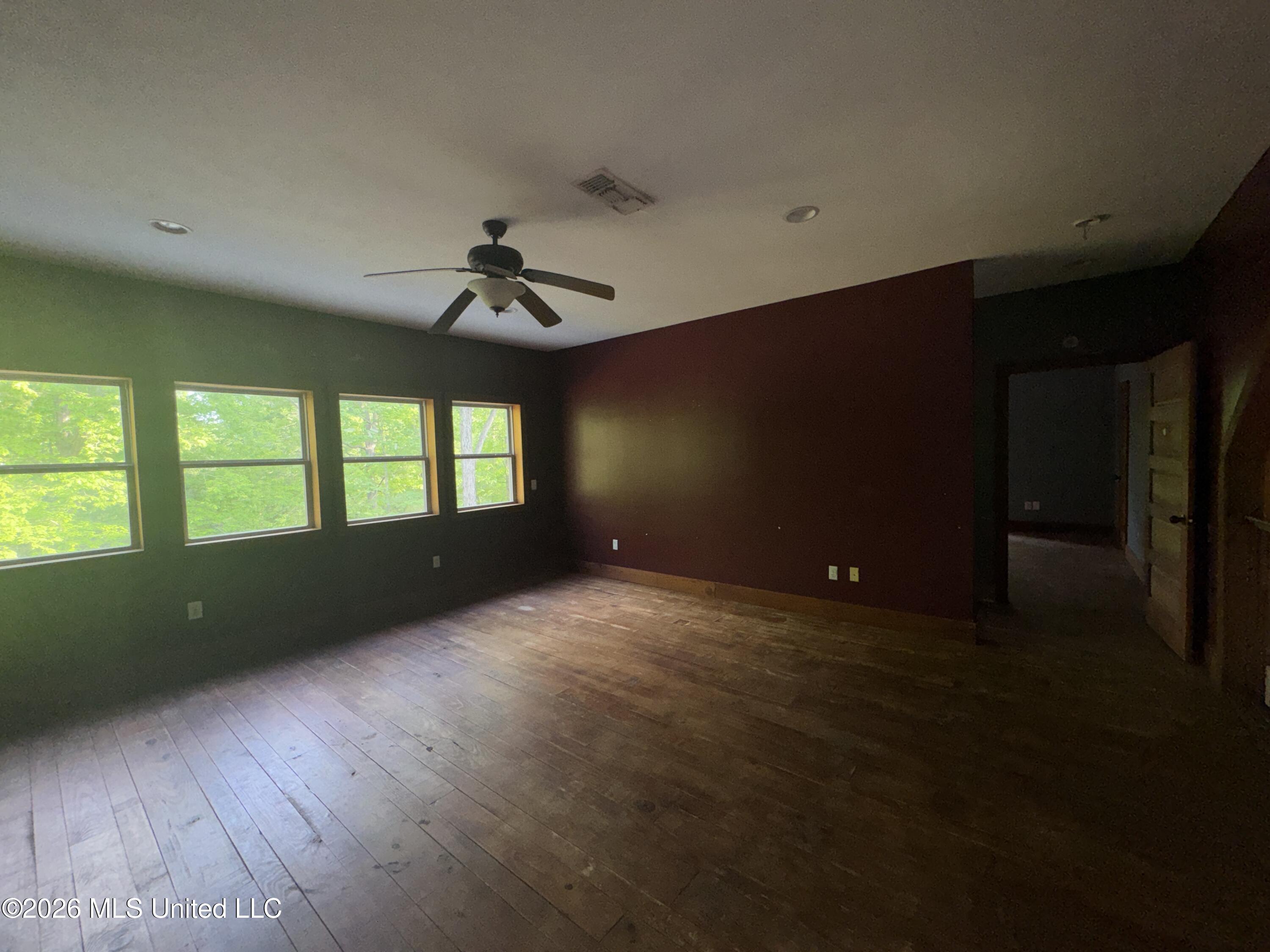 134 Seldom Seen Cove Property Photo 19