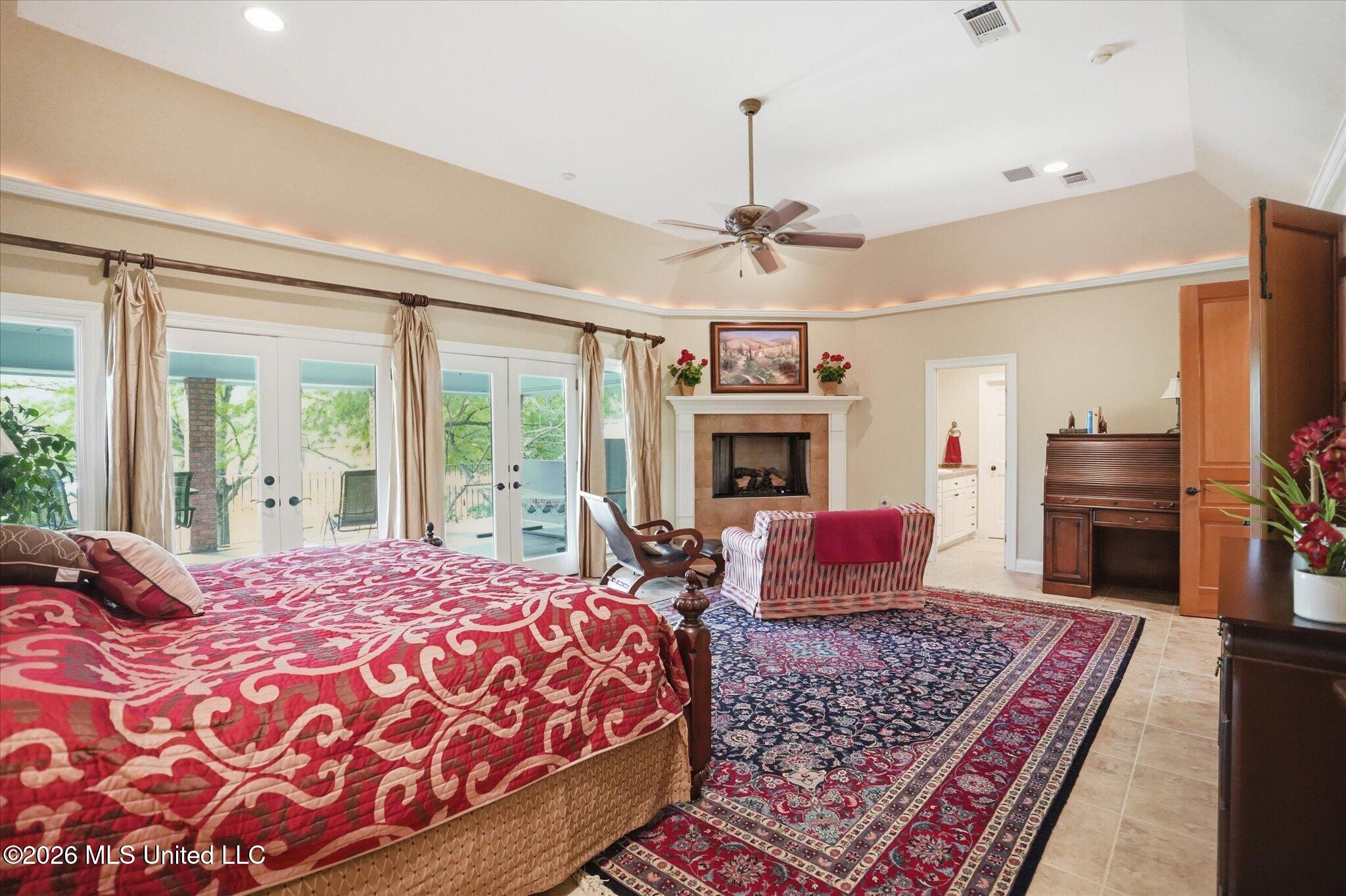 136 Swan Sea Lane Property Photo 46