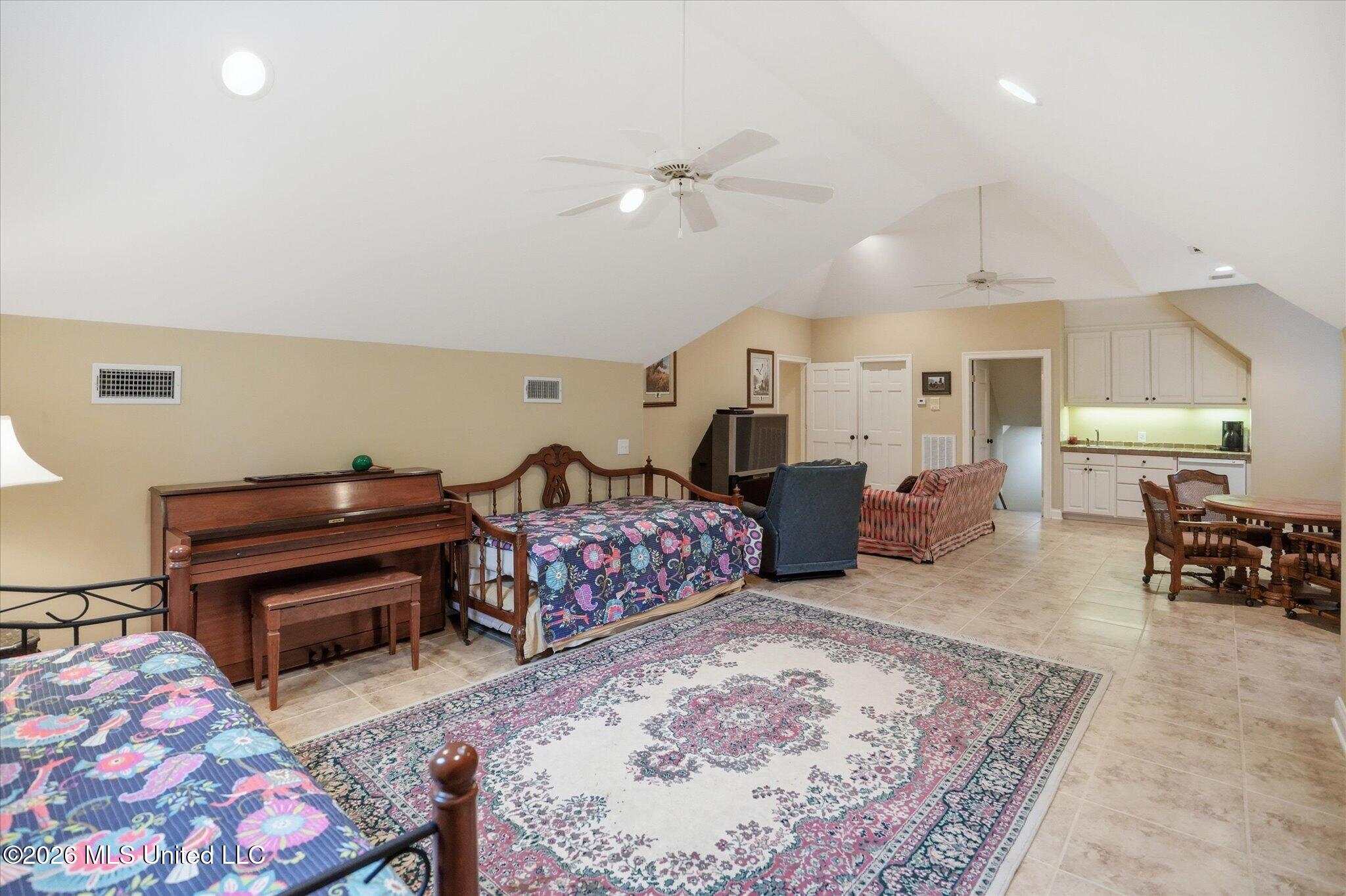 136 Swan Sea Lane Property Photo 64