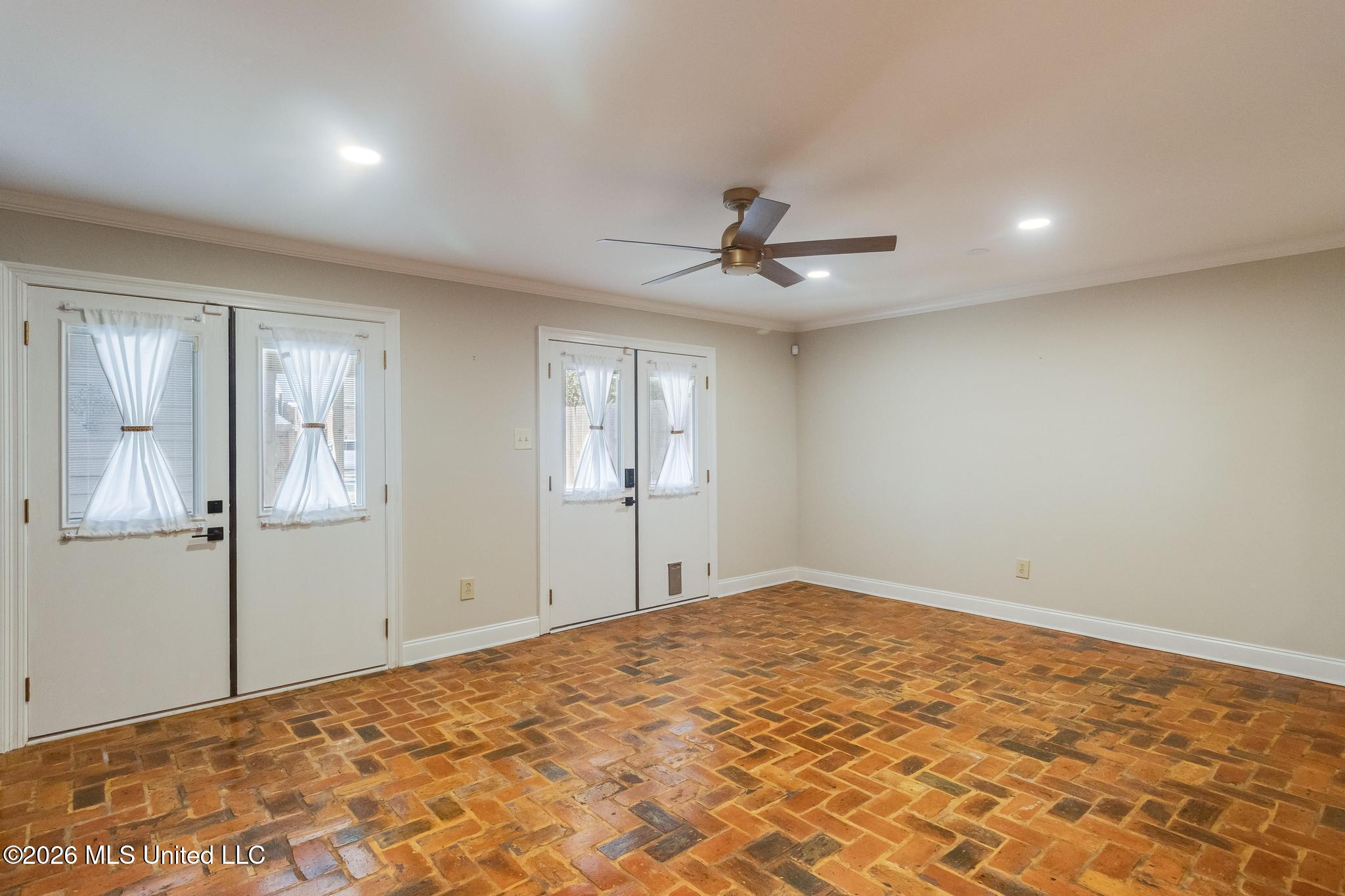 928 Courthouse Road Property Photo 6