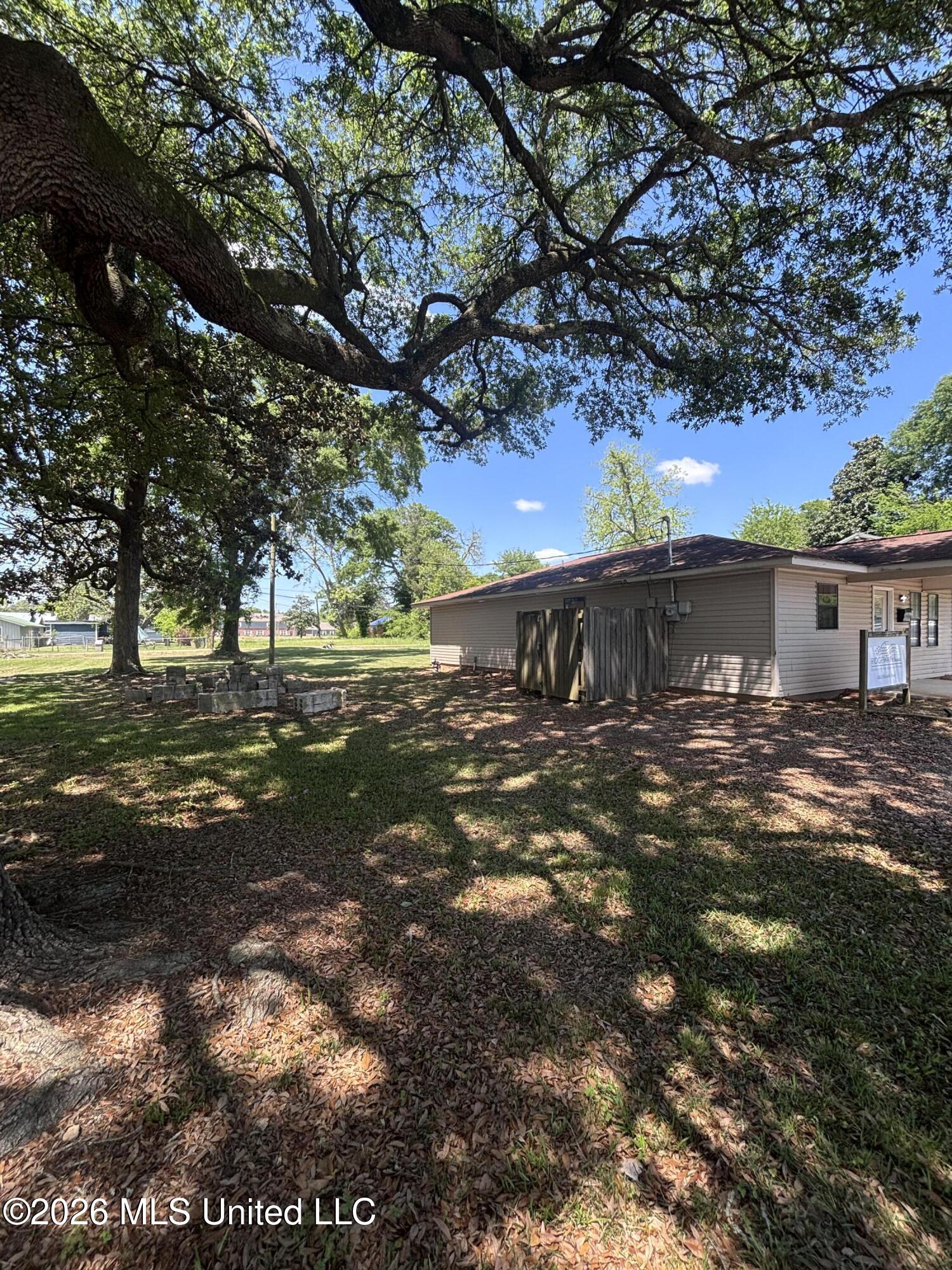 852 Ellisville Boulevard Property Photo 12