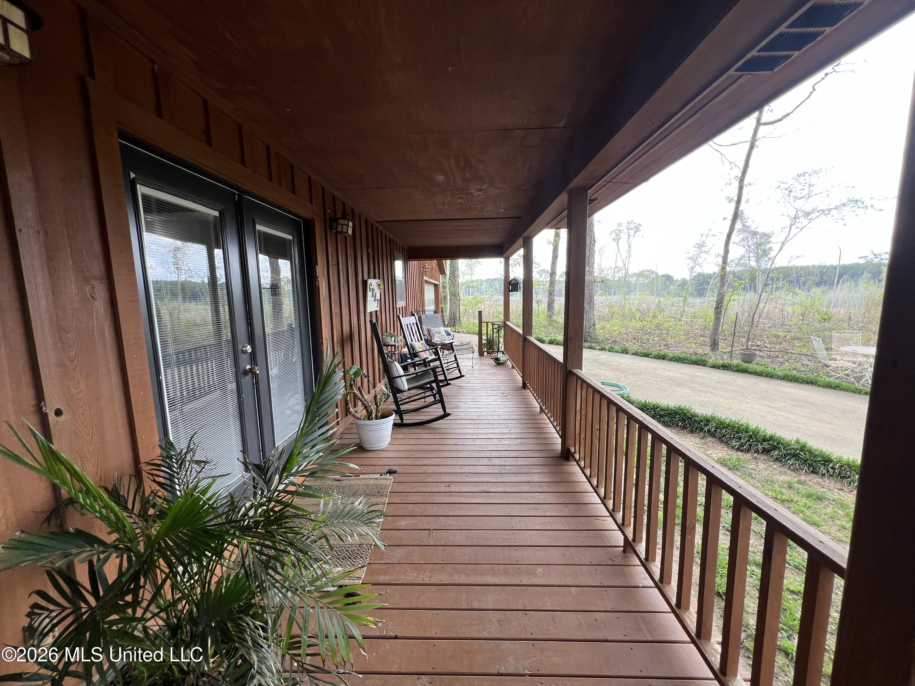 251 Copperhead Road Property Photo 2
