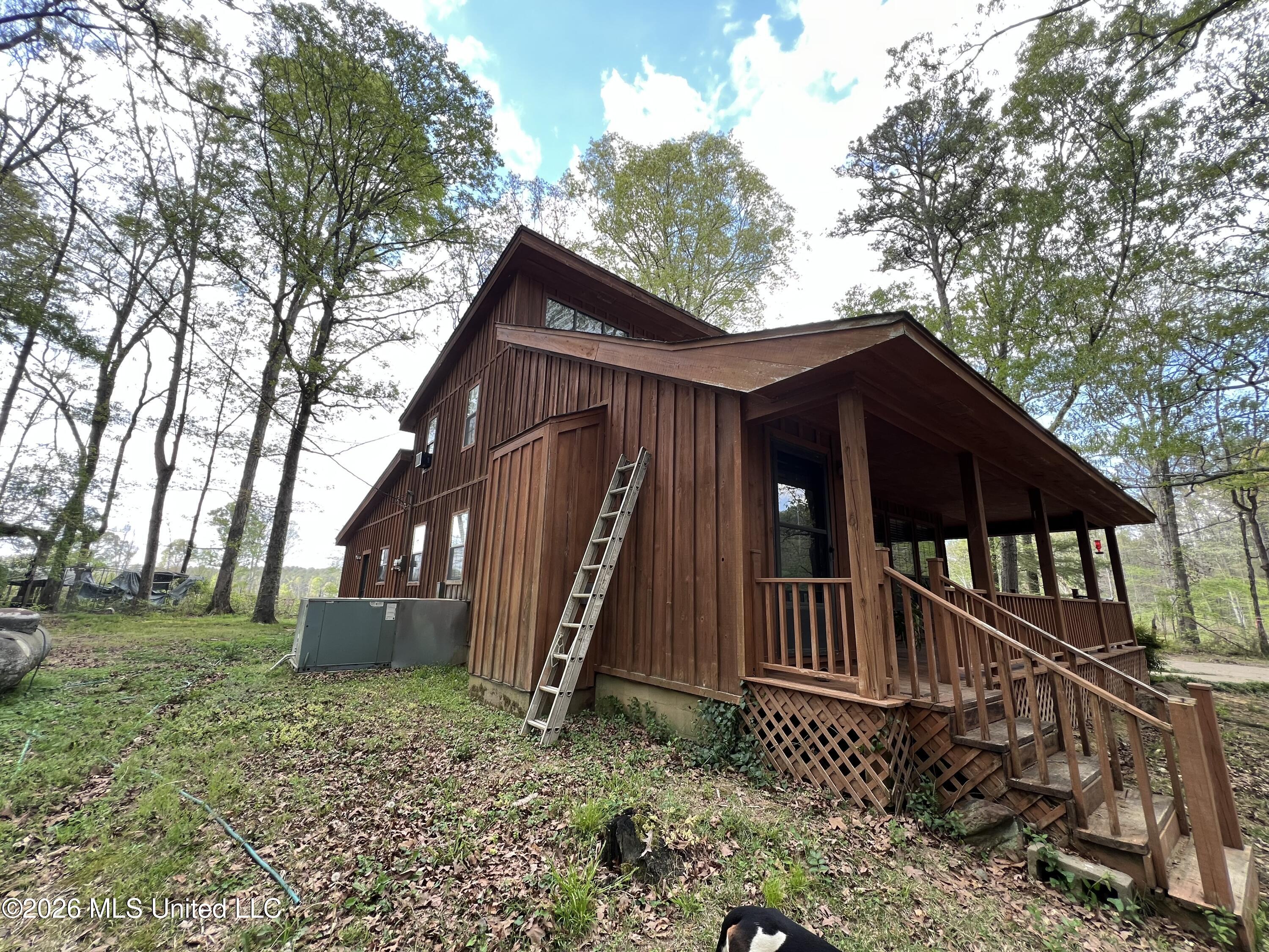 251 Copperhead Road Property Photo 9
