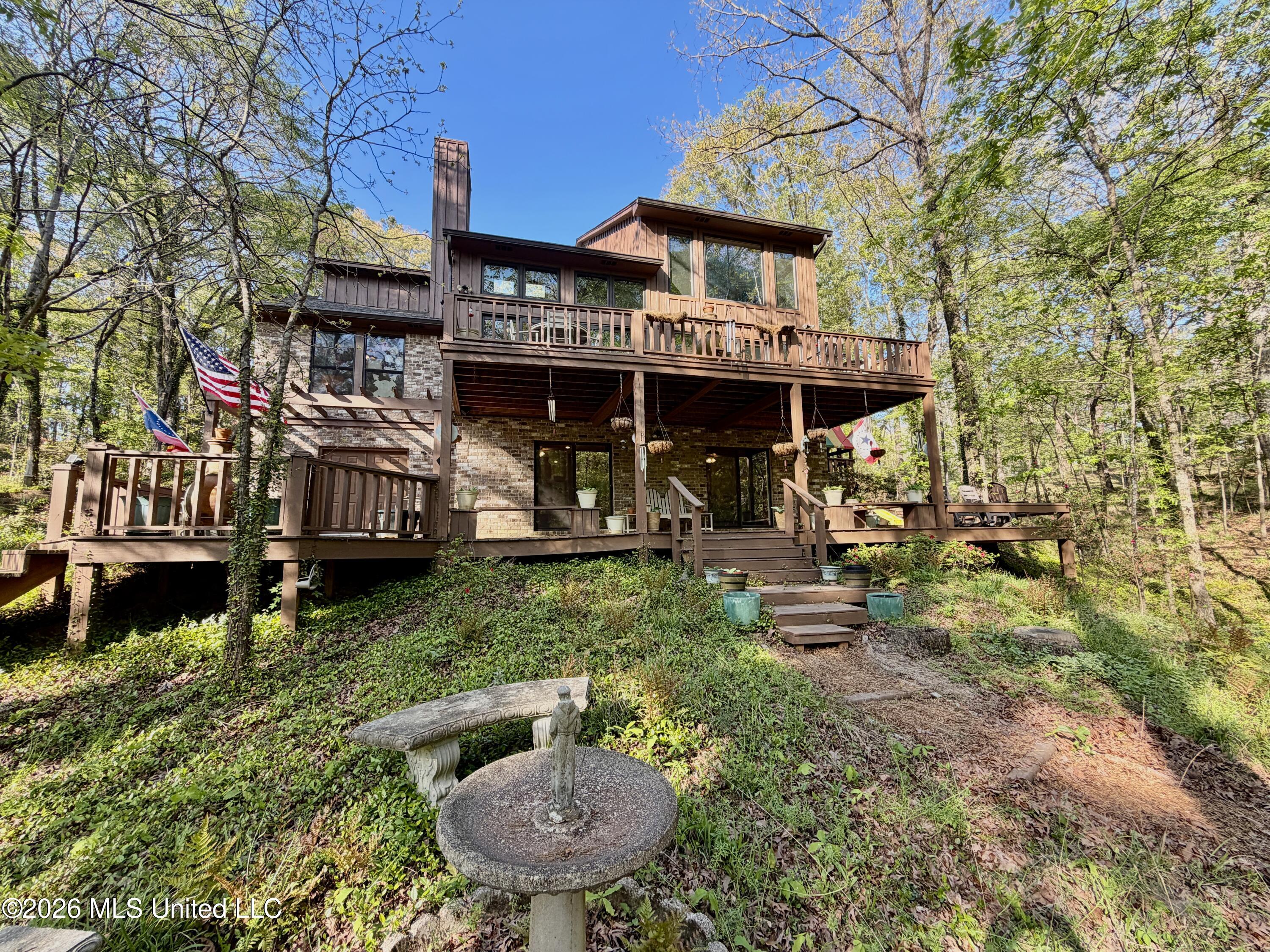 197 Skyline Drive Property Photo 9
