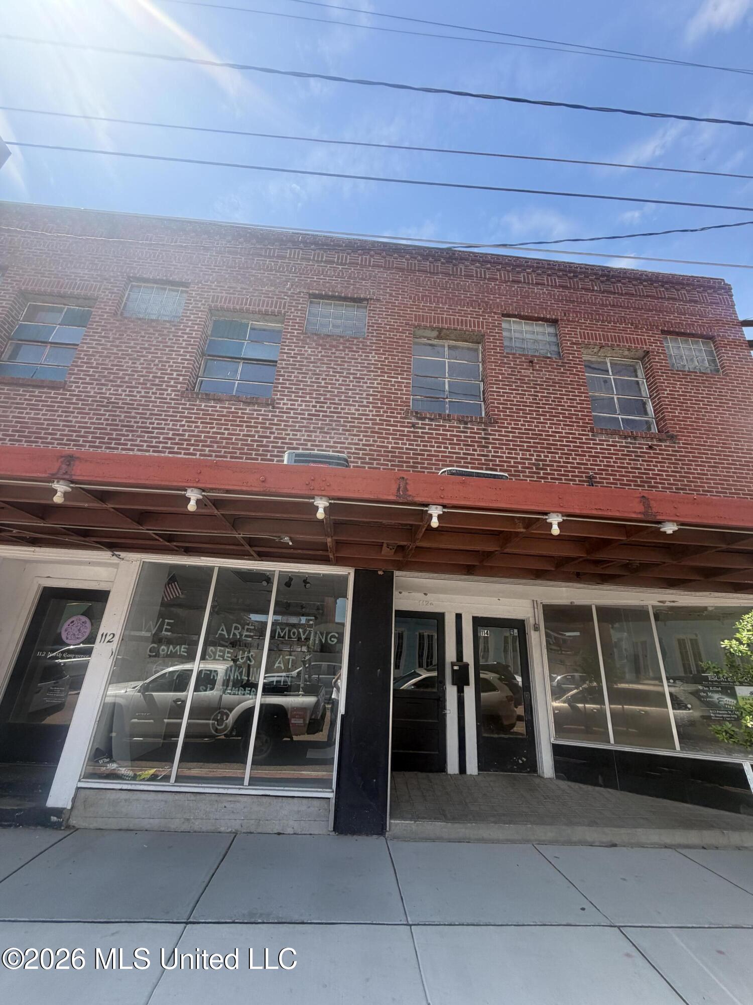 112 N Commerce Street Property Photo 1