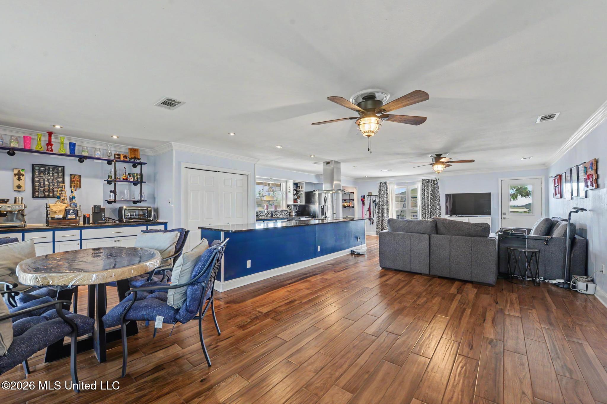 172 Jacqueline Drive Property Photo 3