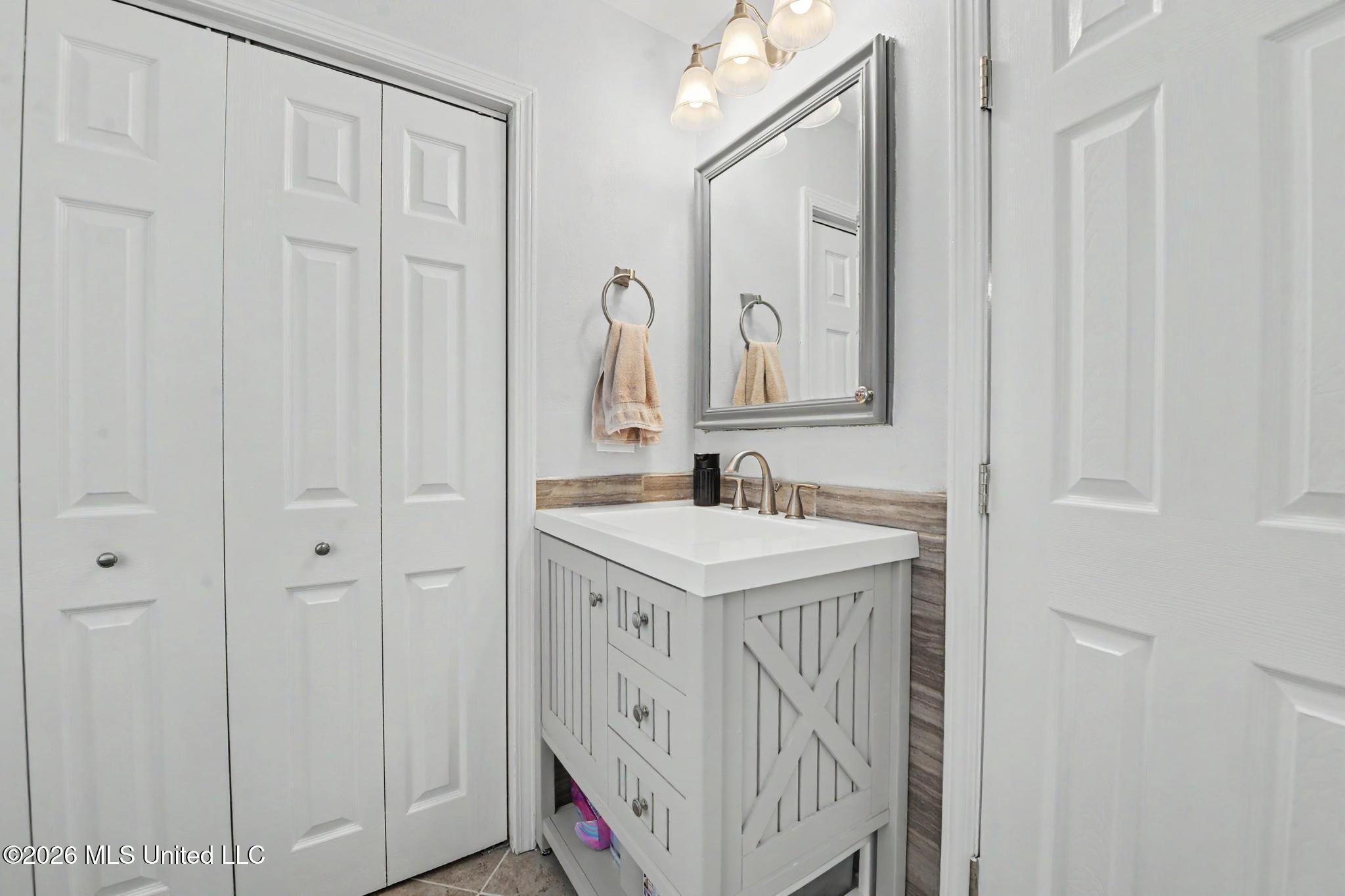 172 Jacqueline Drive Property Photo 13