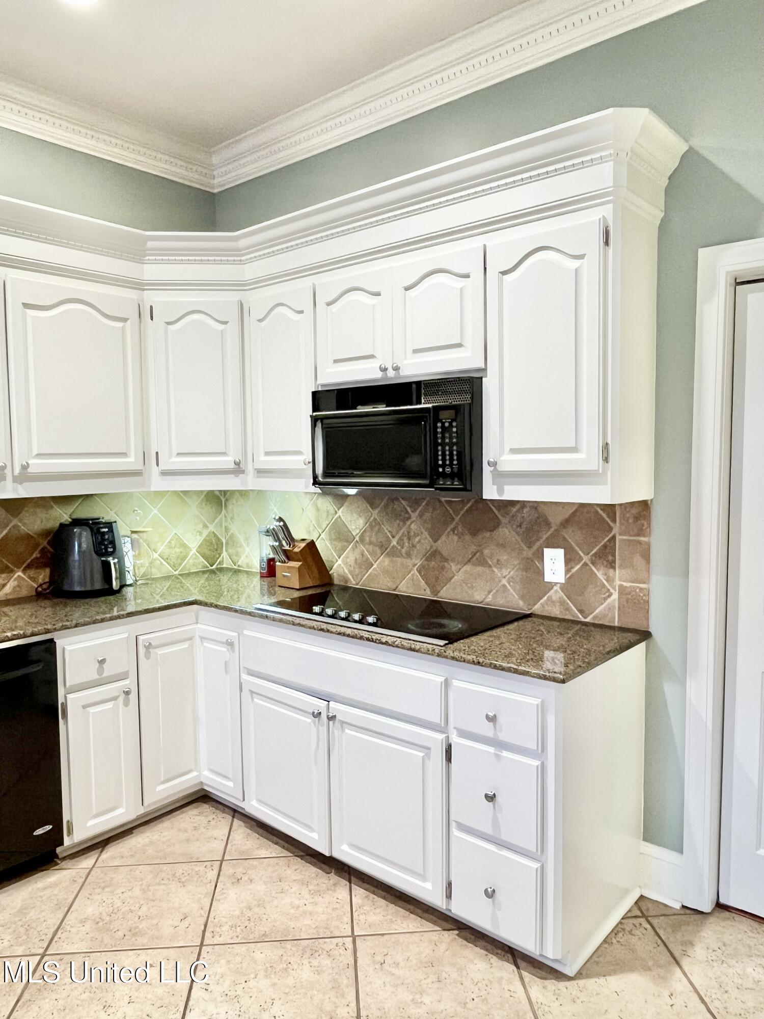 13 Canebrake Drive Property Photo 17
