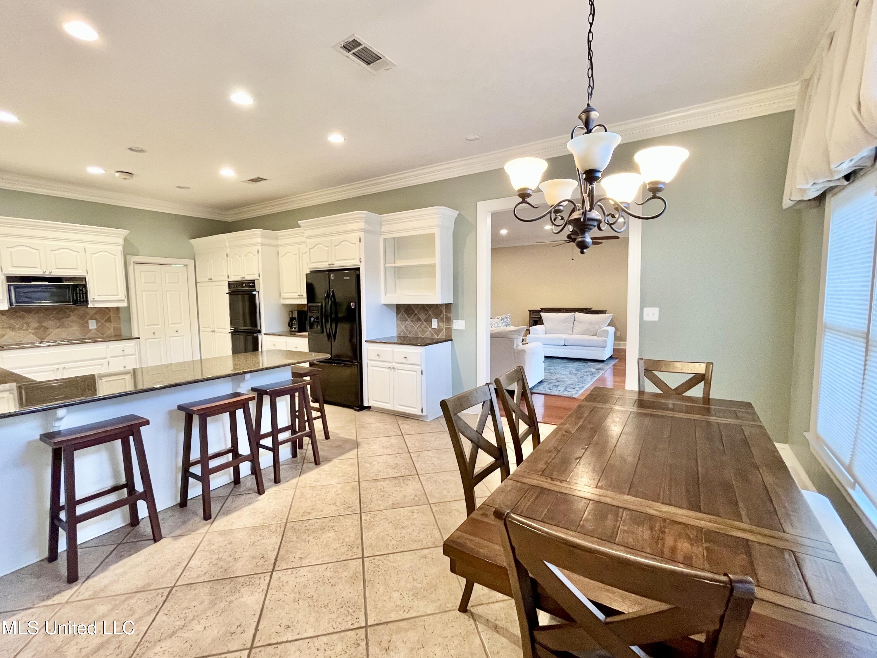 13 Canebrake Drive Property Photo 18