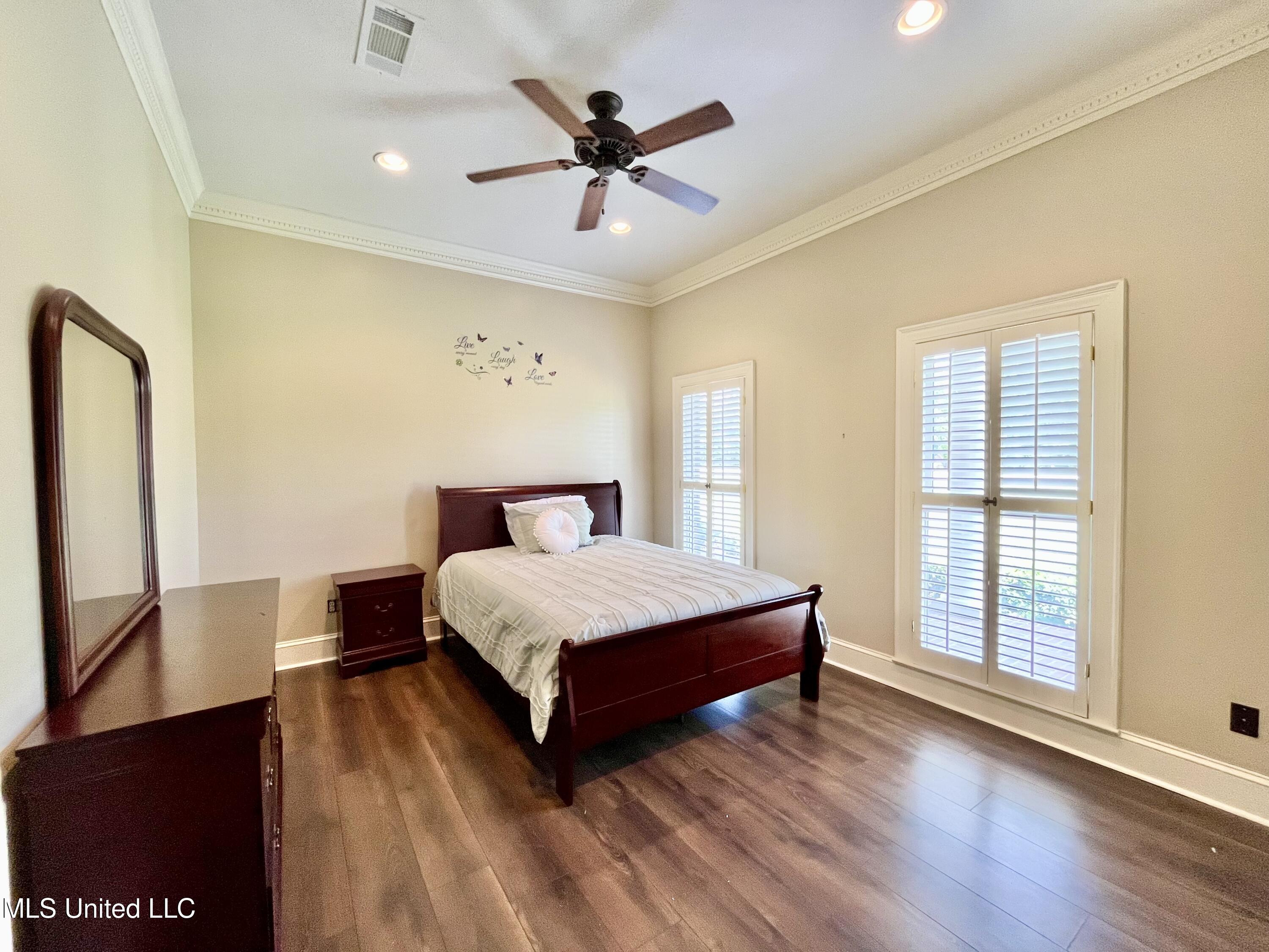 13 Canebrake Drive Property Photo 28